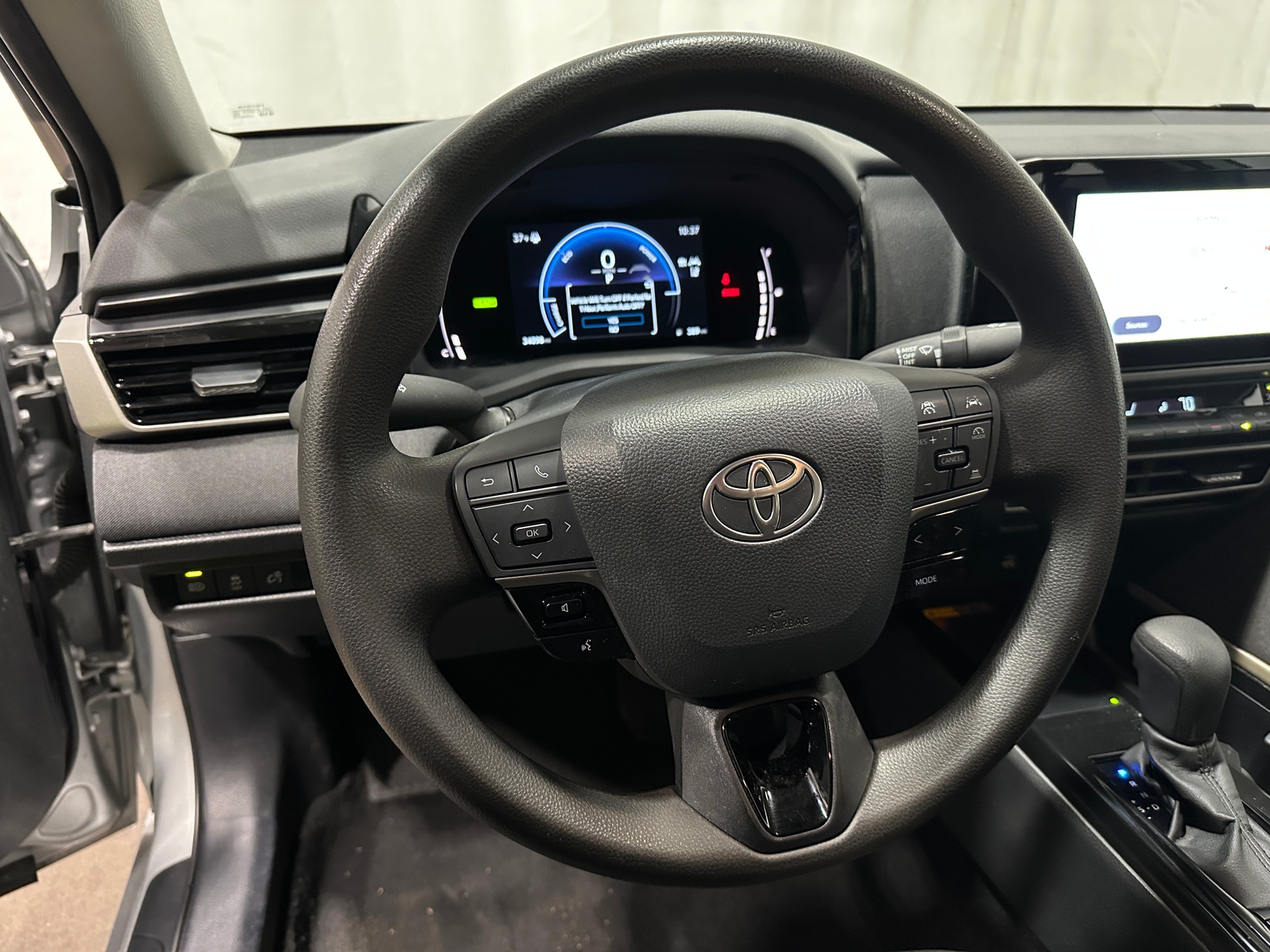 Thumbnail: 2025 Toyota Camry - 5