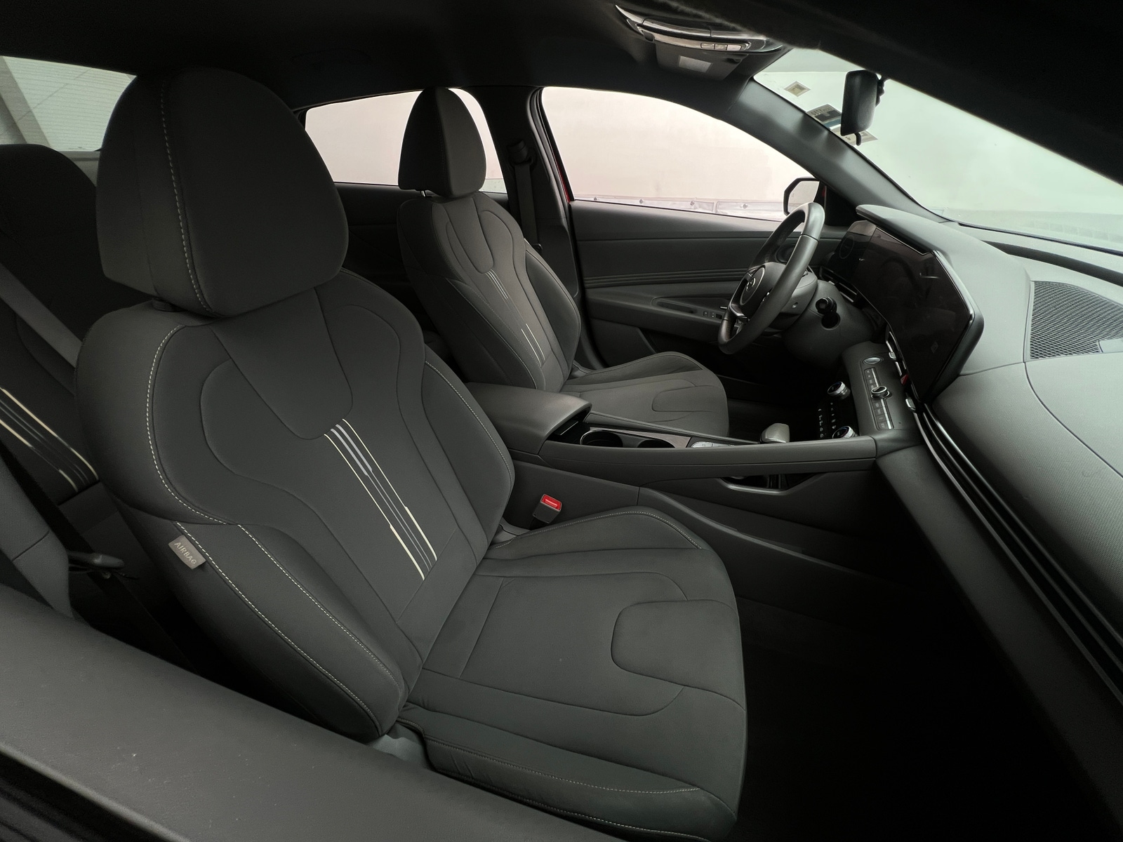 Thumbnail: 2023 Hyundai Elantra - 2