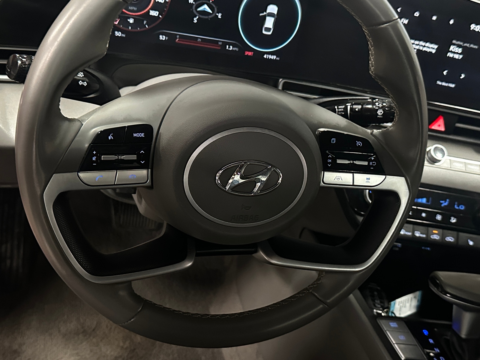 Thumbnail: 2023 Hyundai Elantra - 5