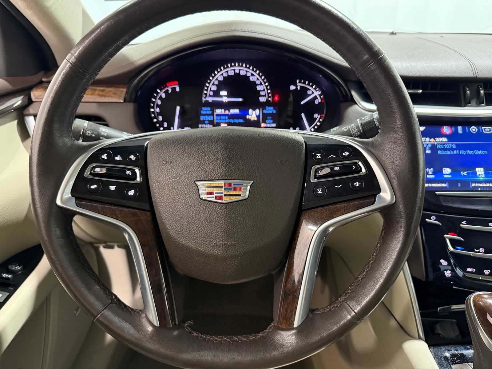 Thumbnail: 2017 Cadillac XTS - 4