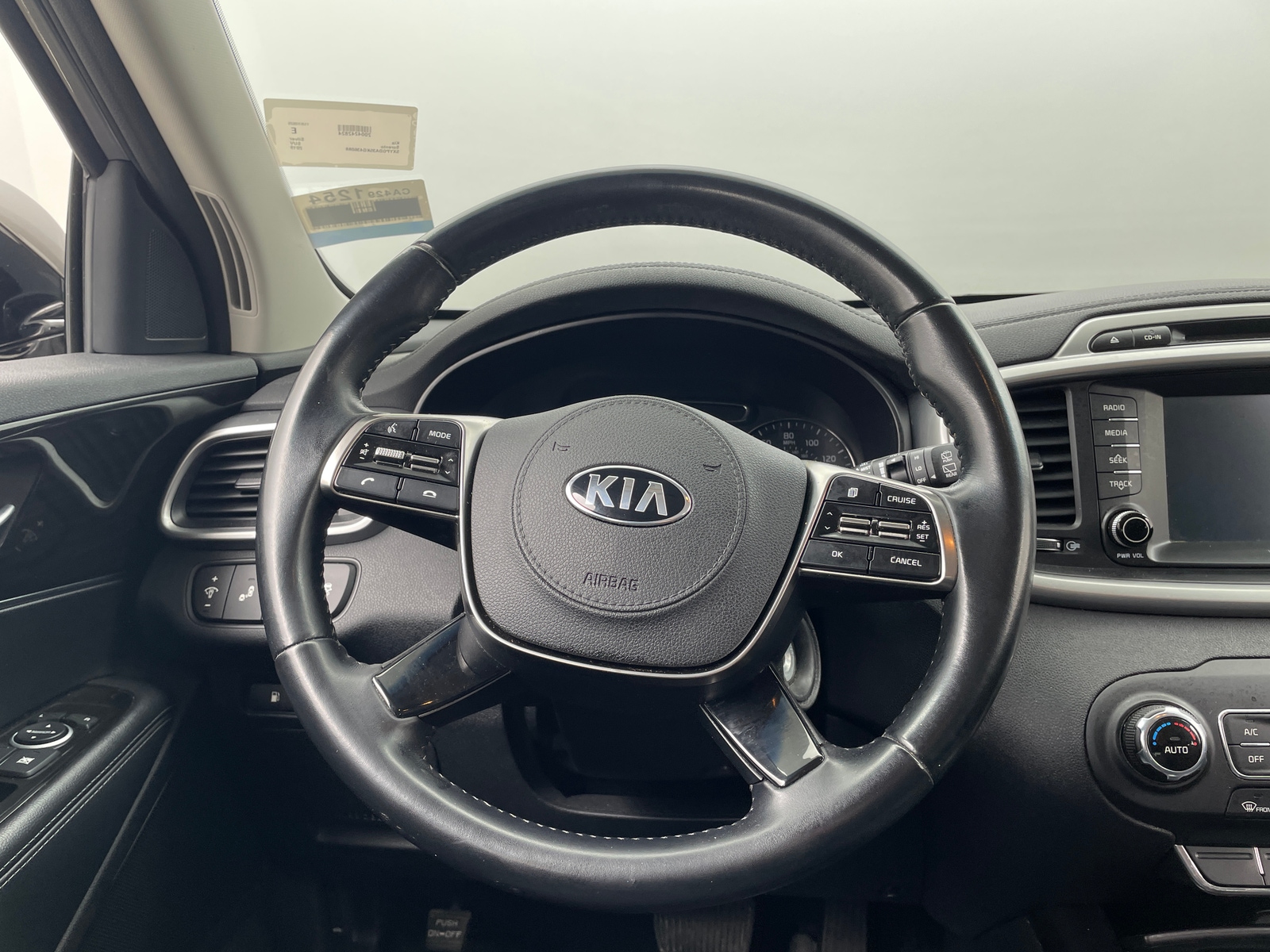 Thumbnail: 2019 Kia Sorento - 5