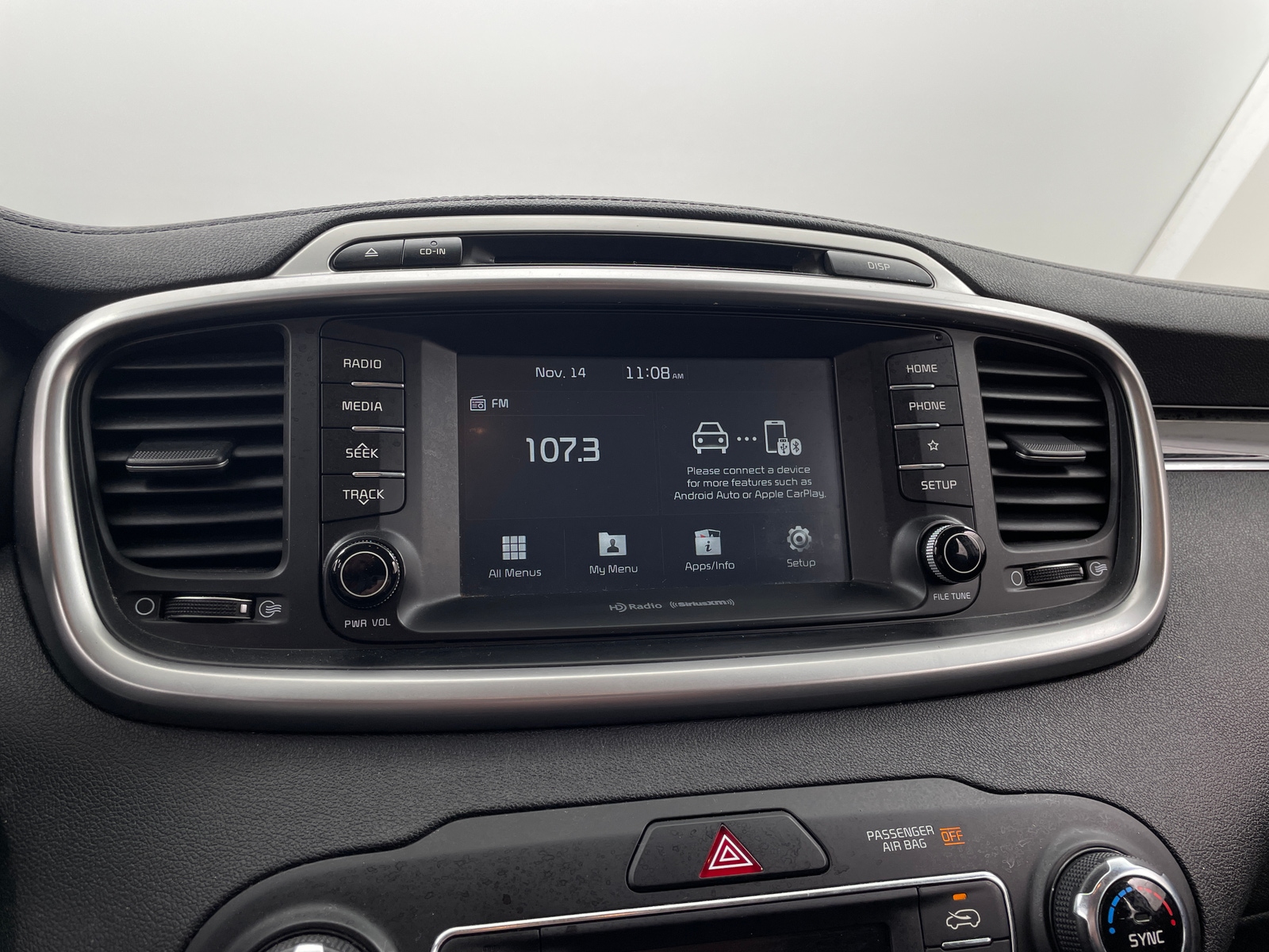 Thumbnail: 2019 Kia Sorento - 4