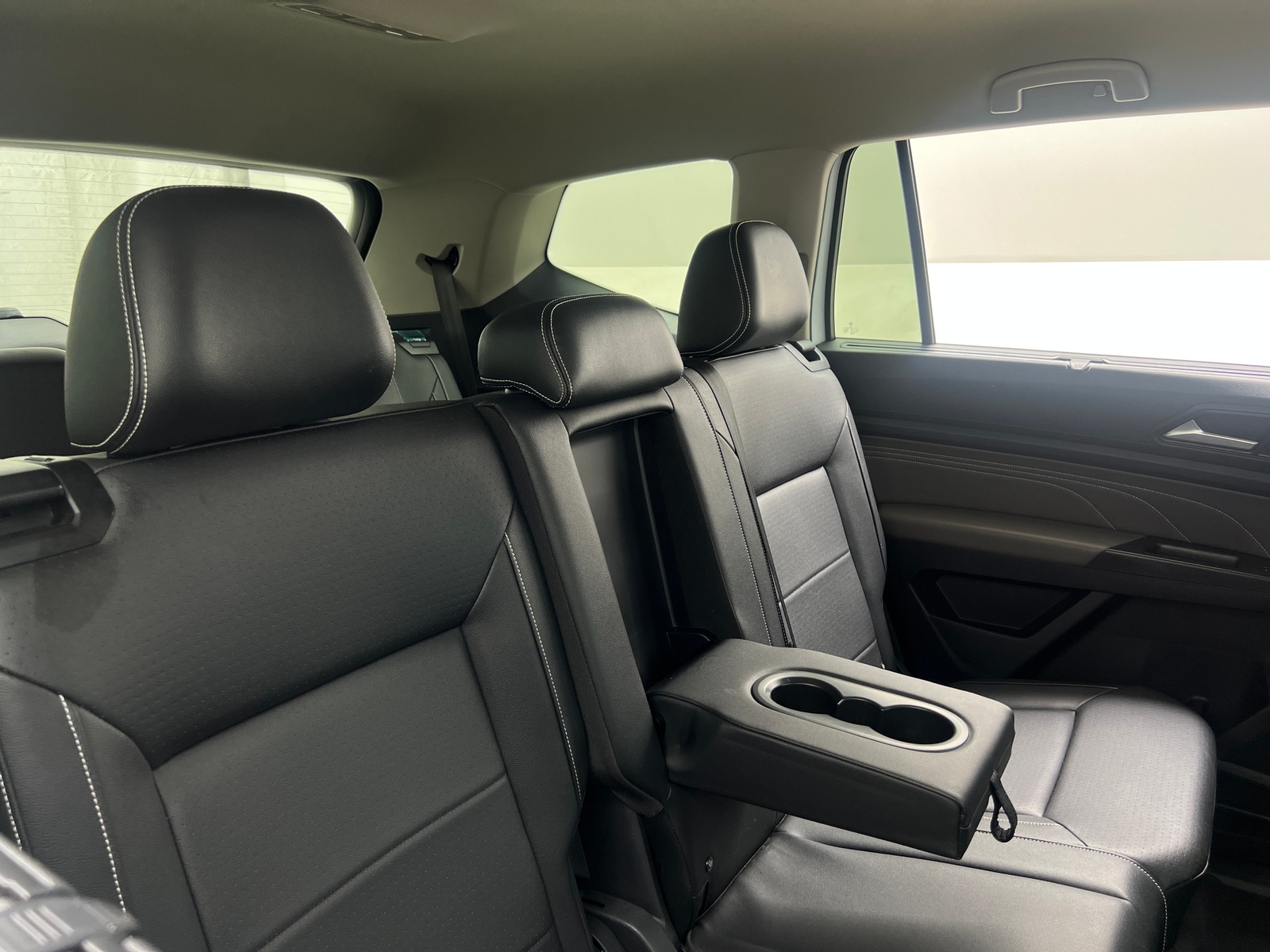 Thumbnail: 2022 Volkswagen Atlas - 5