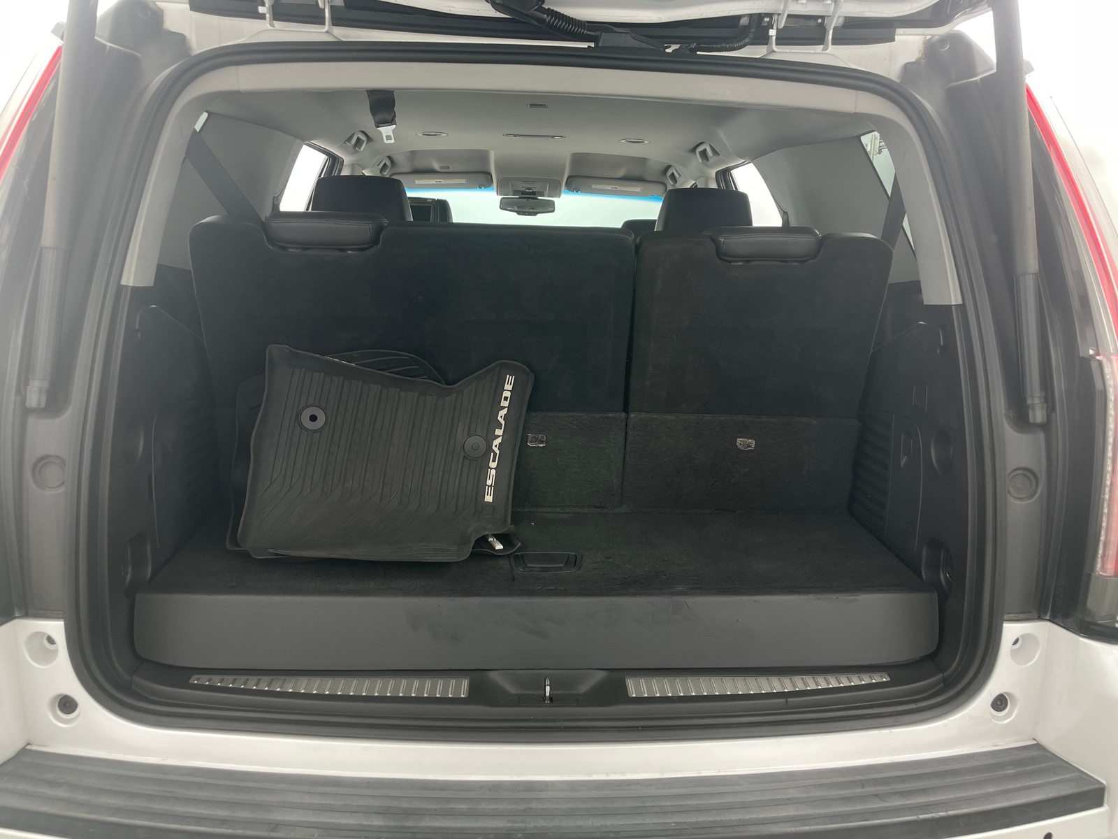 Thumbnail: 2018 Cadillac Escalade - 6