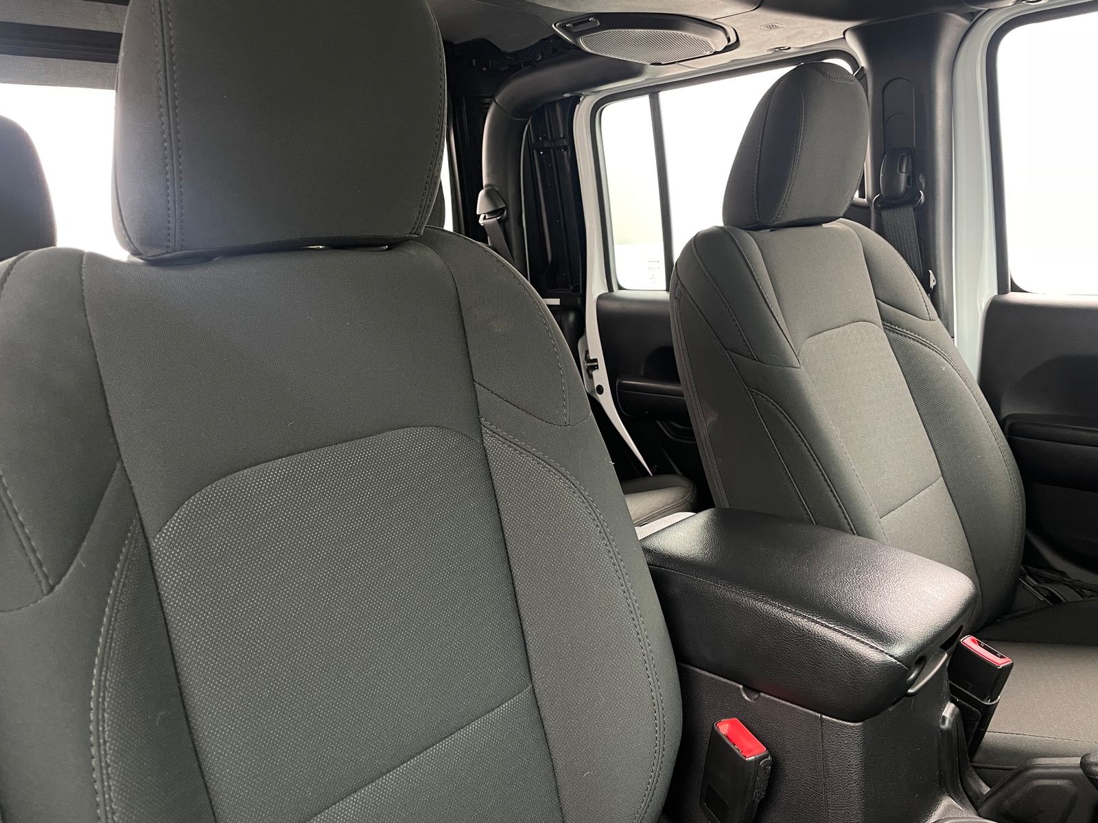 Thumbnail: 2020 Jeep Gladiator - 2