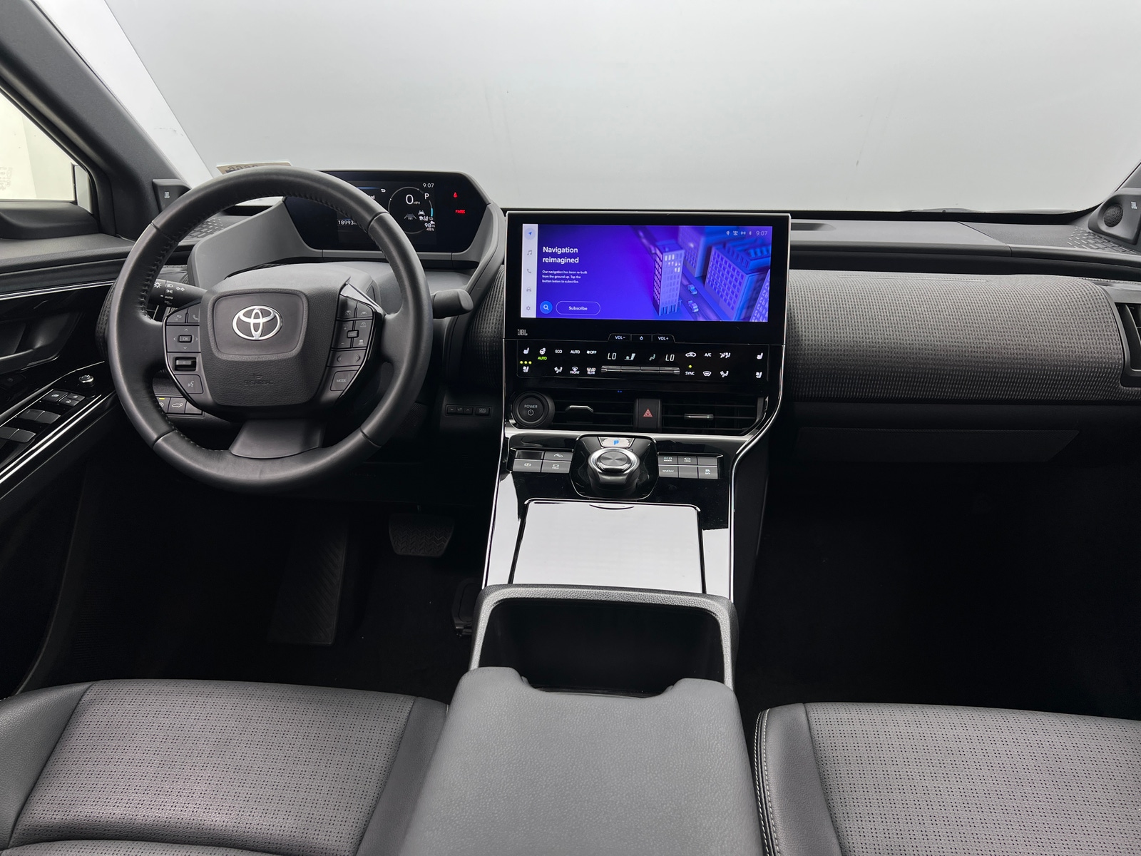 Thumbnail: 2023 Toyota bZ4X - 3