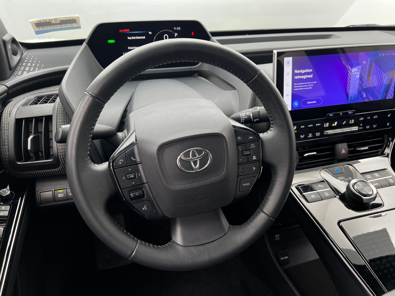 Thumbnail: 2023 Toyota bZ4X - 5