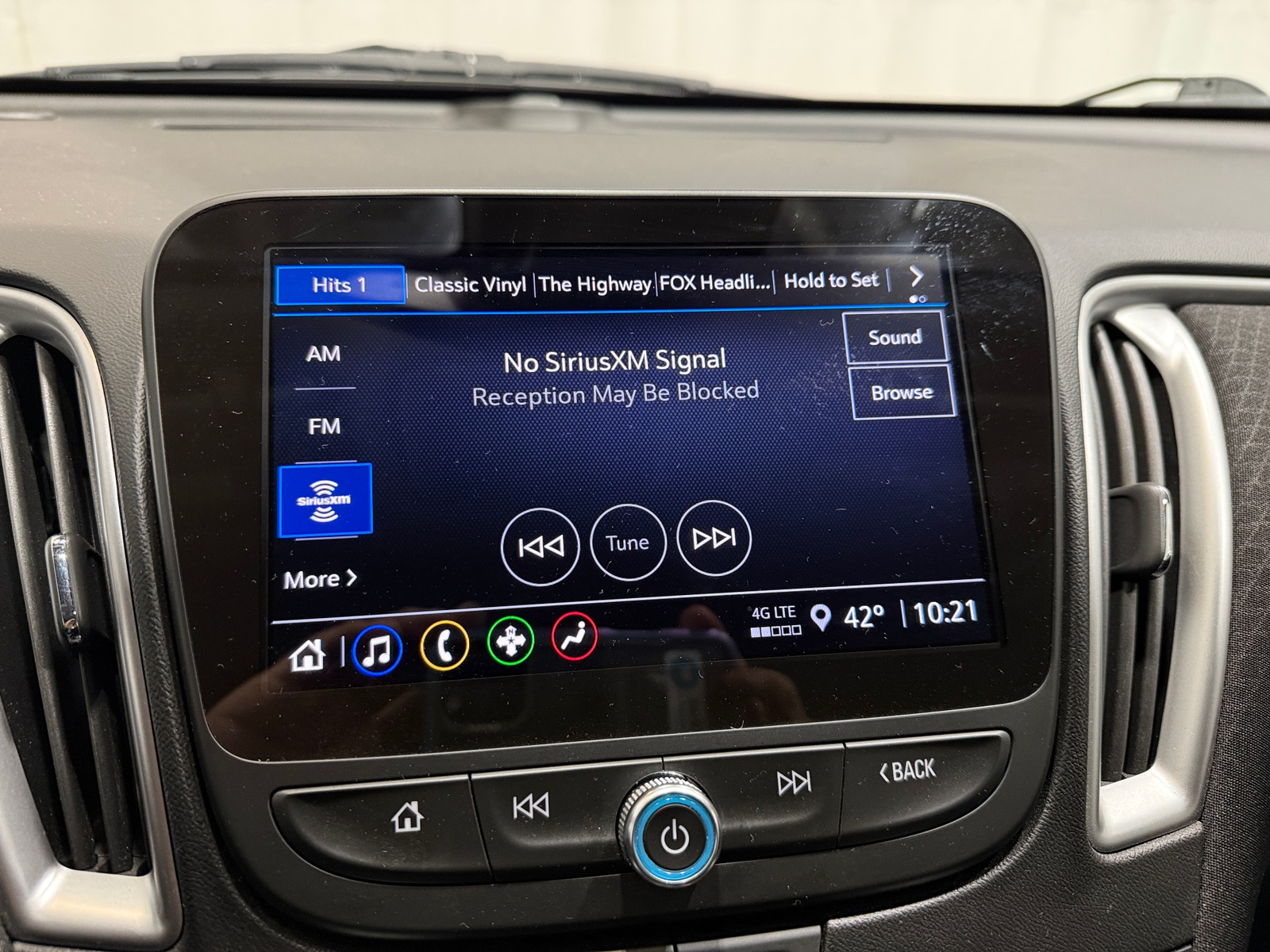 Thumbnail: 2024 Chevrolet Malibu - 4