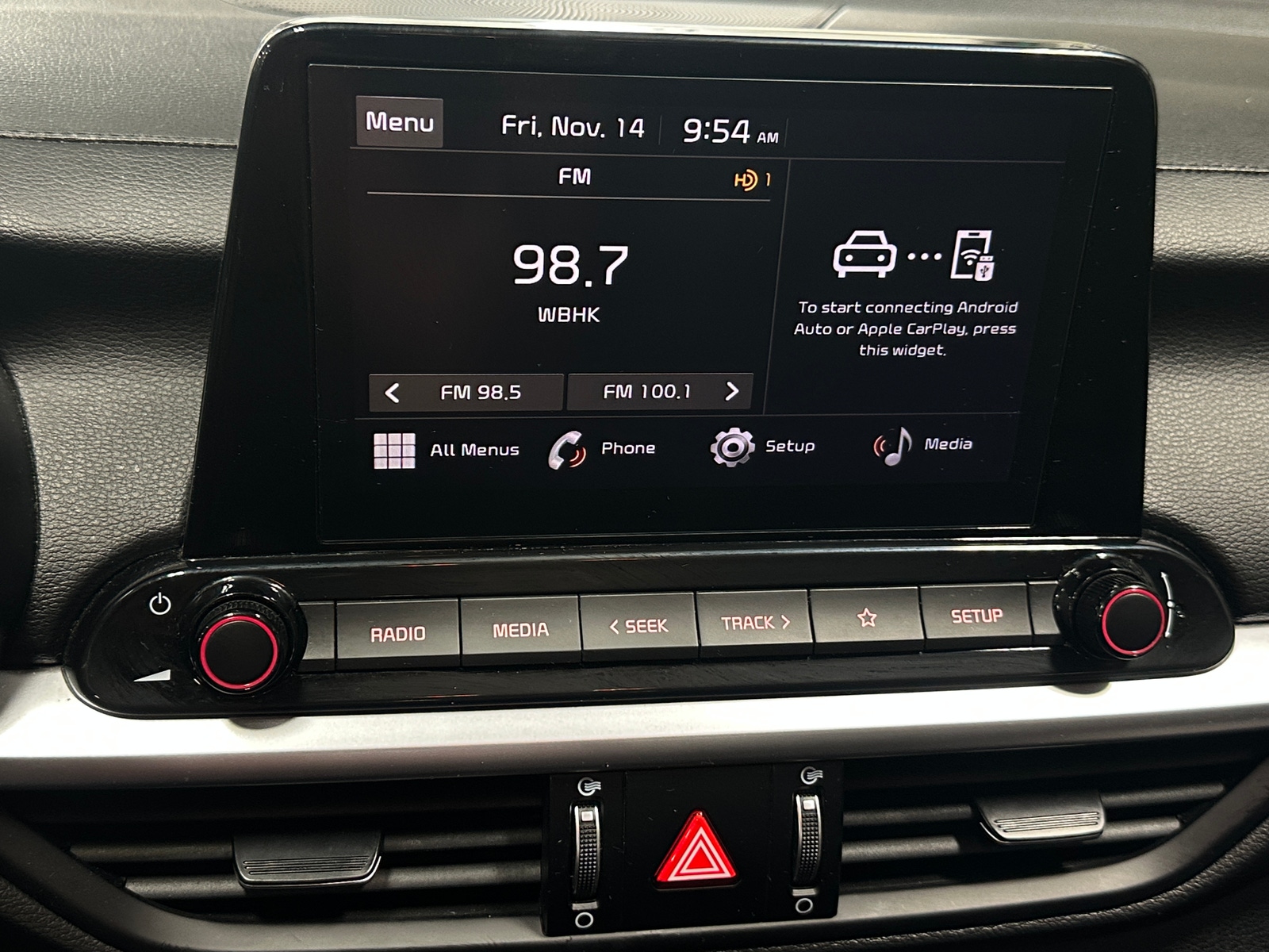 Thumbnail: 2024 Kia Forte - 4