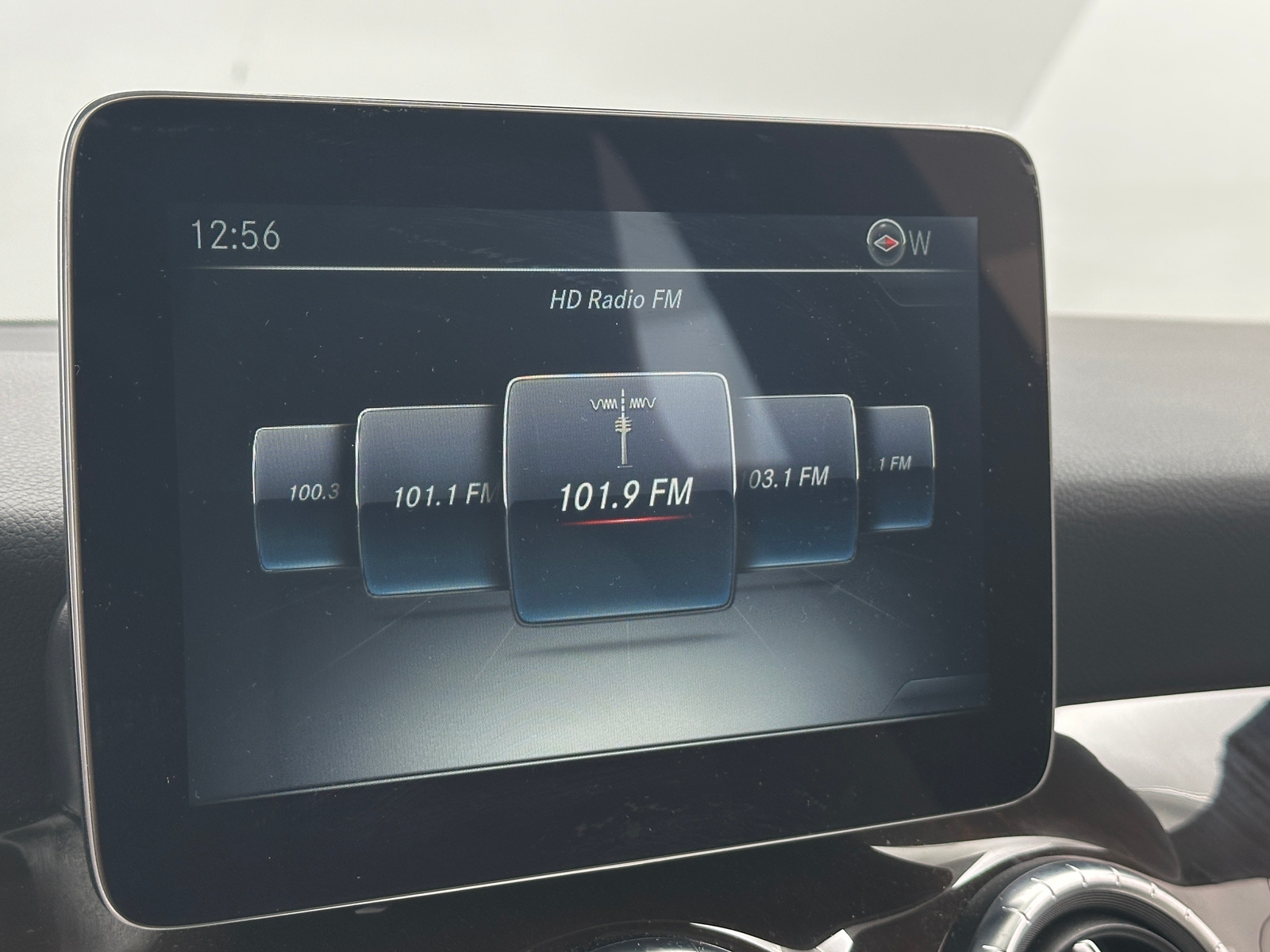 Thumbnail: 2017 Mercedes-Benz CLA - 2