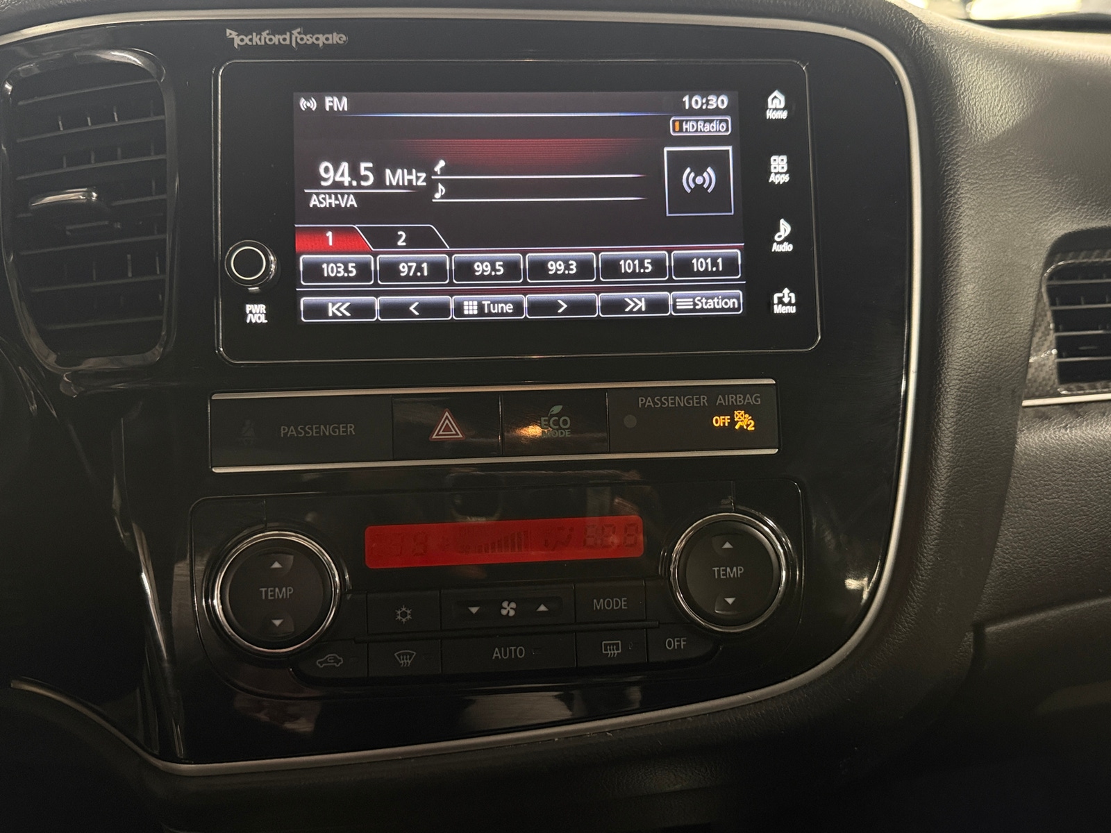 Thumbnail: 2019 Mitsubishi Outlander - 3