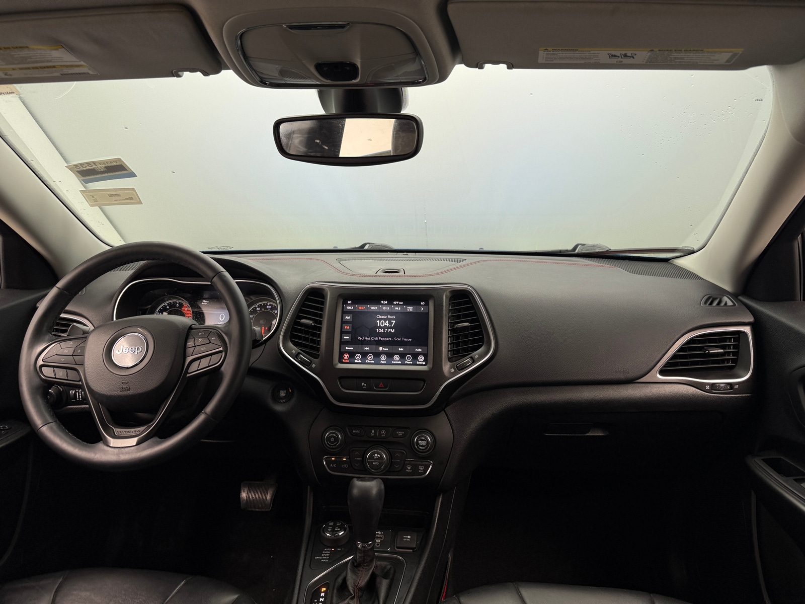 Thumbnail: 2020 Jeep Cherokee - 3