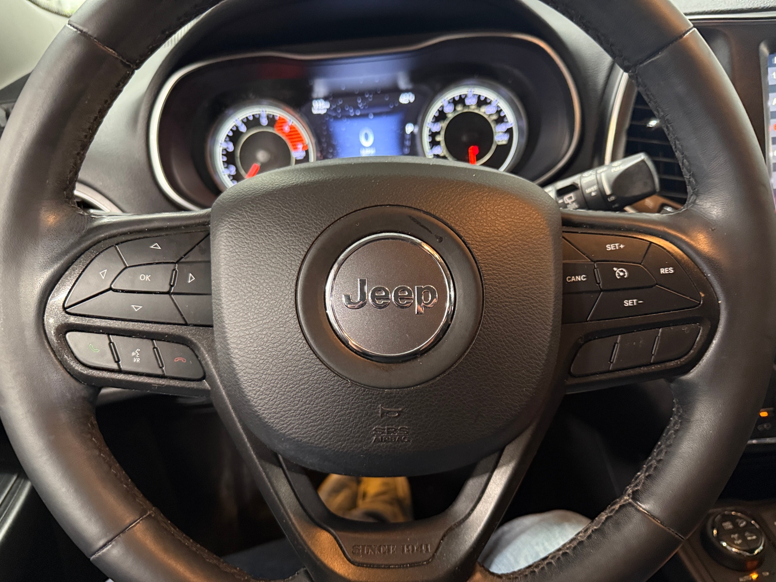 Thumbnail: 2020 Jeep Cherokee - 5