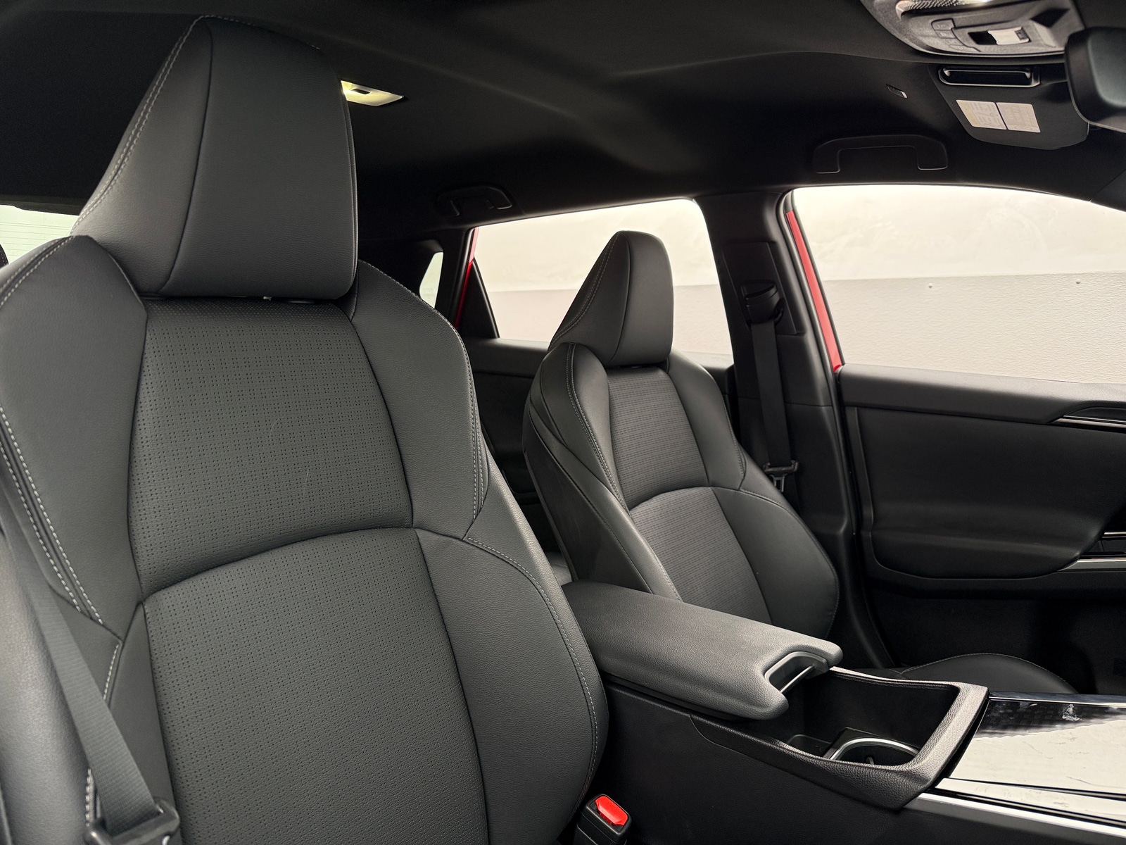 Thumbnail: 2024 Subaru Solterra - 2