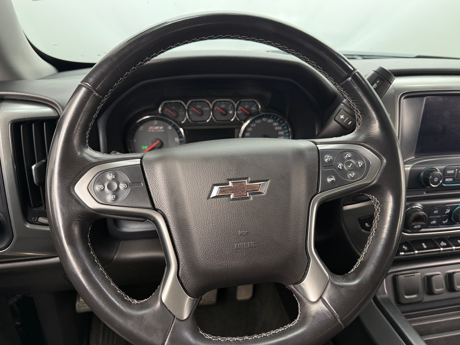 Thumbnail: 2018 Chevrolet Silverado 1500 - 5