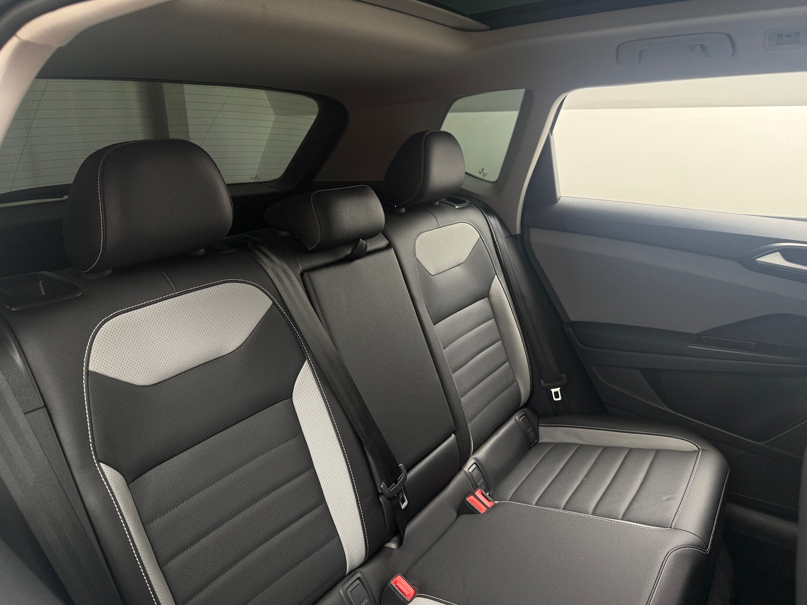 Thumbnail: 2023 Volkswagen Taos - 5