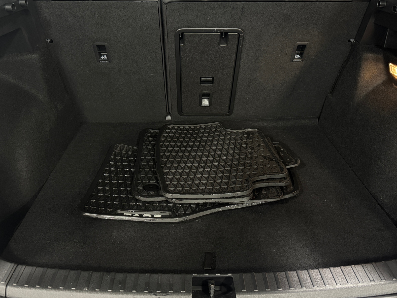 Thumbnail: 2023 Volkswagen Taos - 6