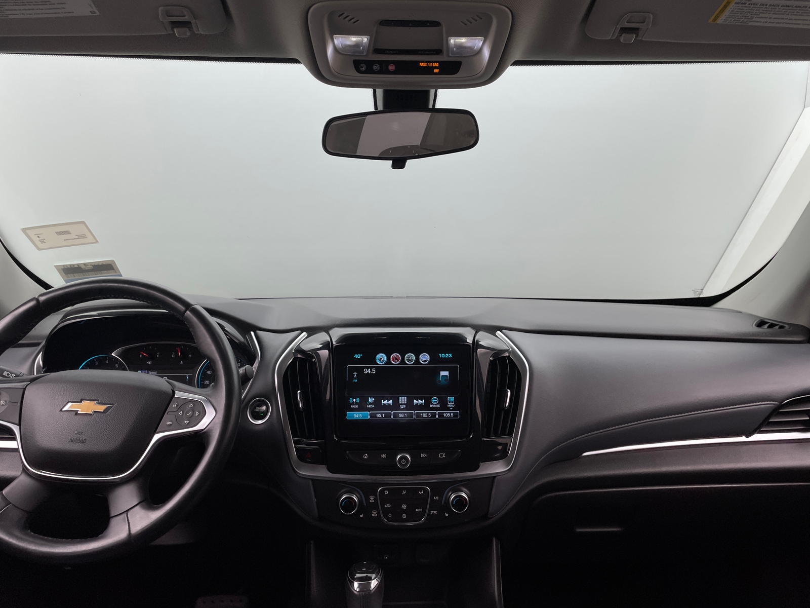 Thumbnail: 2018 Chevrolet Traverse - 3