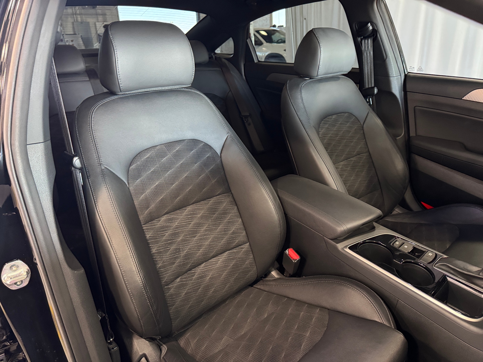 Thumbnail: 2019 Hyundai Sonata - 2