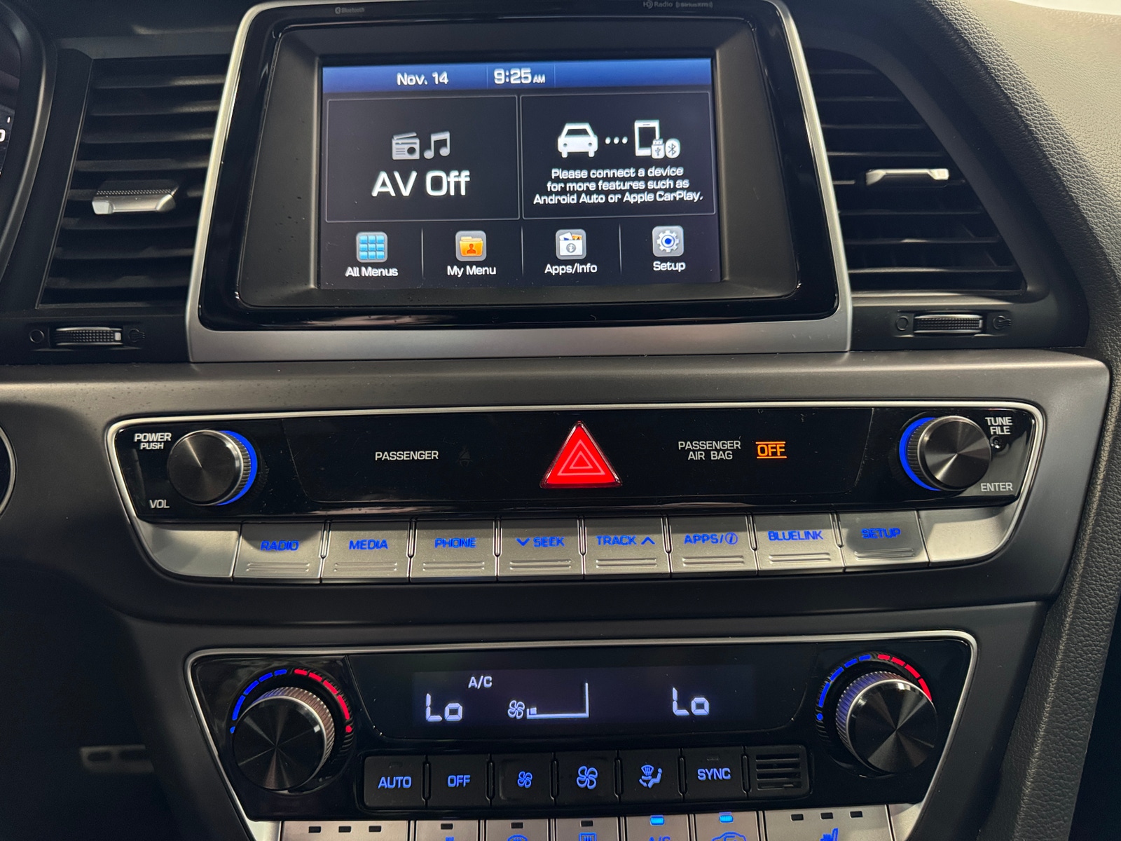 Thumbnail: 2019 Hyundai Sonata - 4