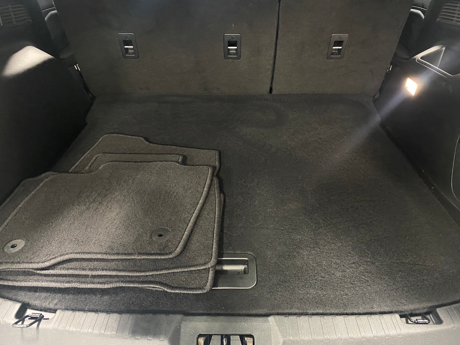 Thumbnail: 2022 Ford Edge - 7