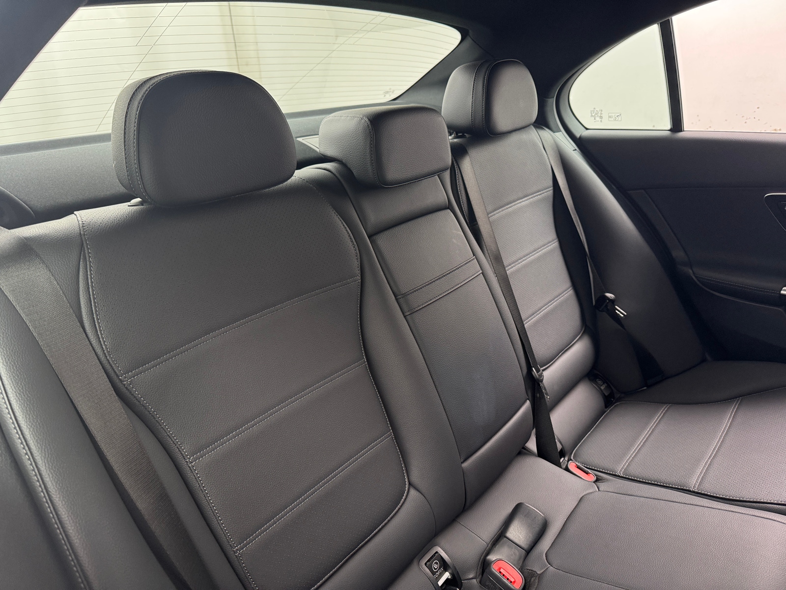 Thumbnail: 2024 Mercedes-Benz C-Class - 5