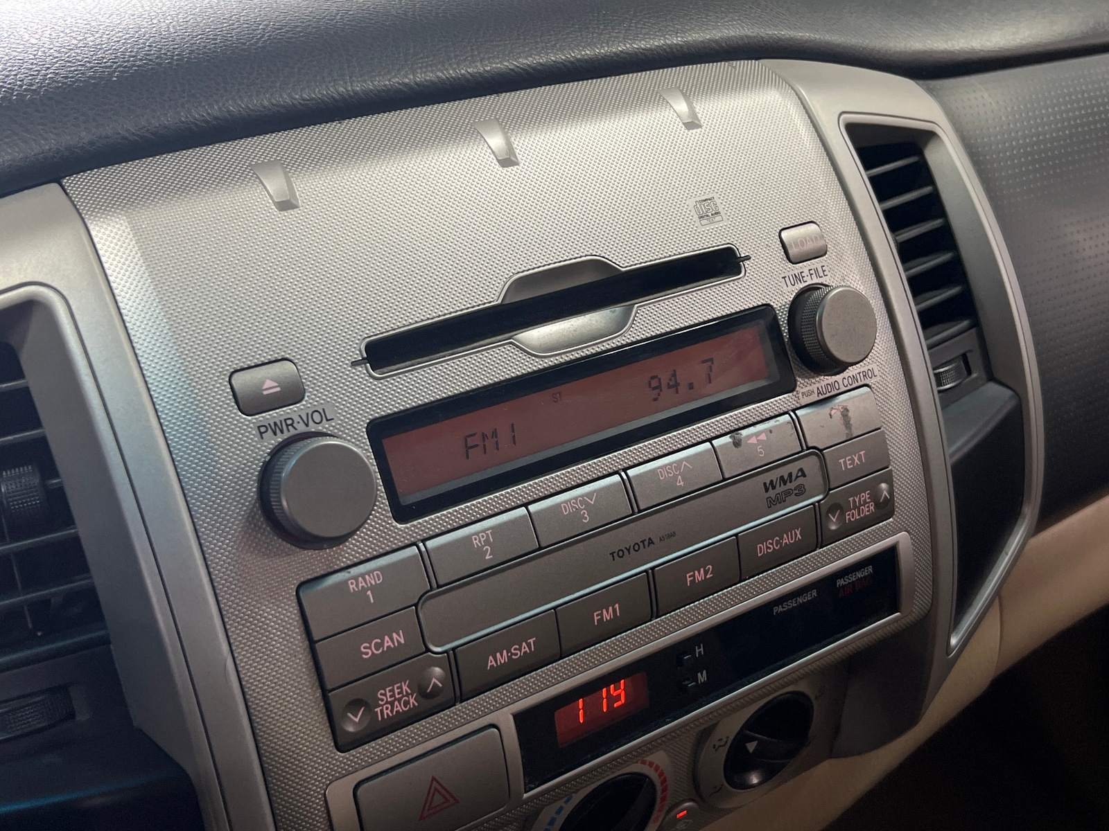 Thumbnail: 2011 Toyota Tacoma - 4