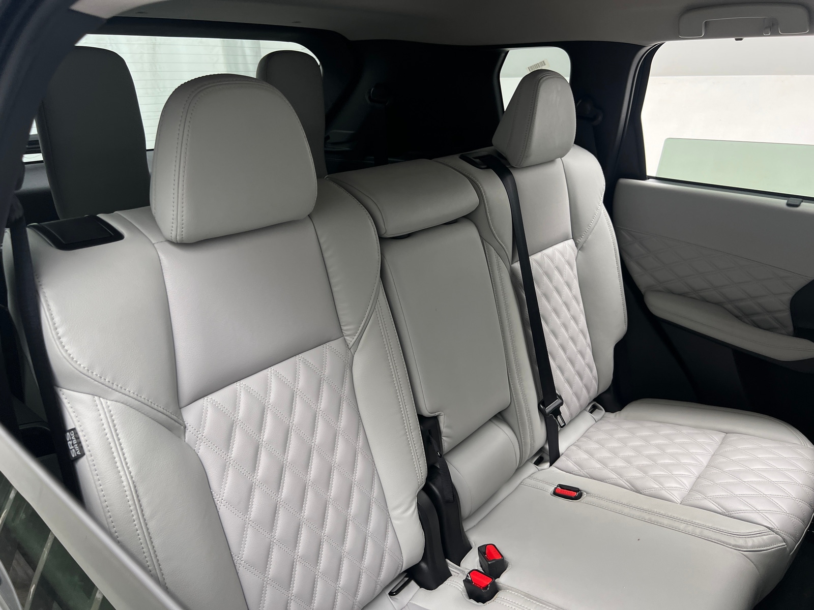 Thumbnail: 2024 Mitsubishi Outlander - 5