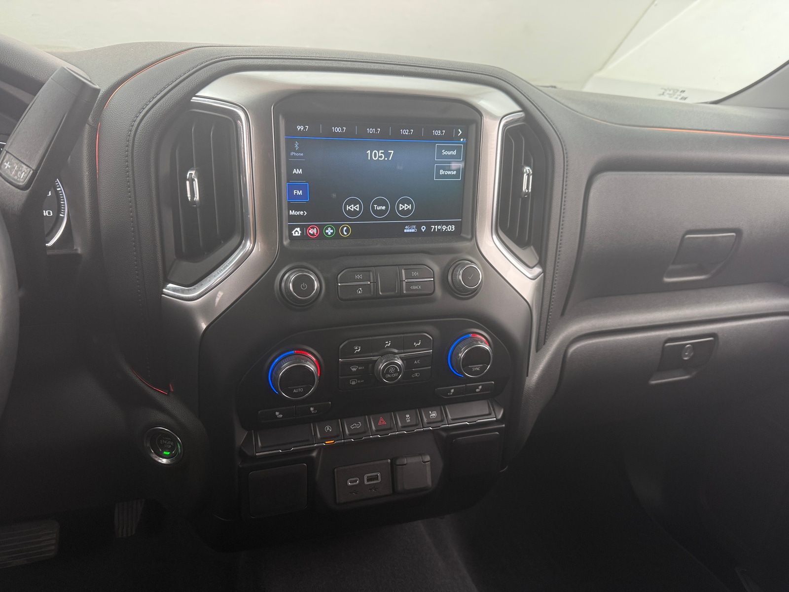 Thumbnail: 2019 Chevrolet Silverado 1500 - 4
