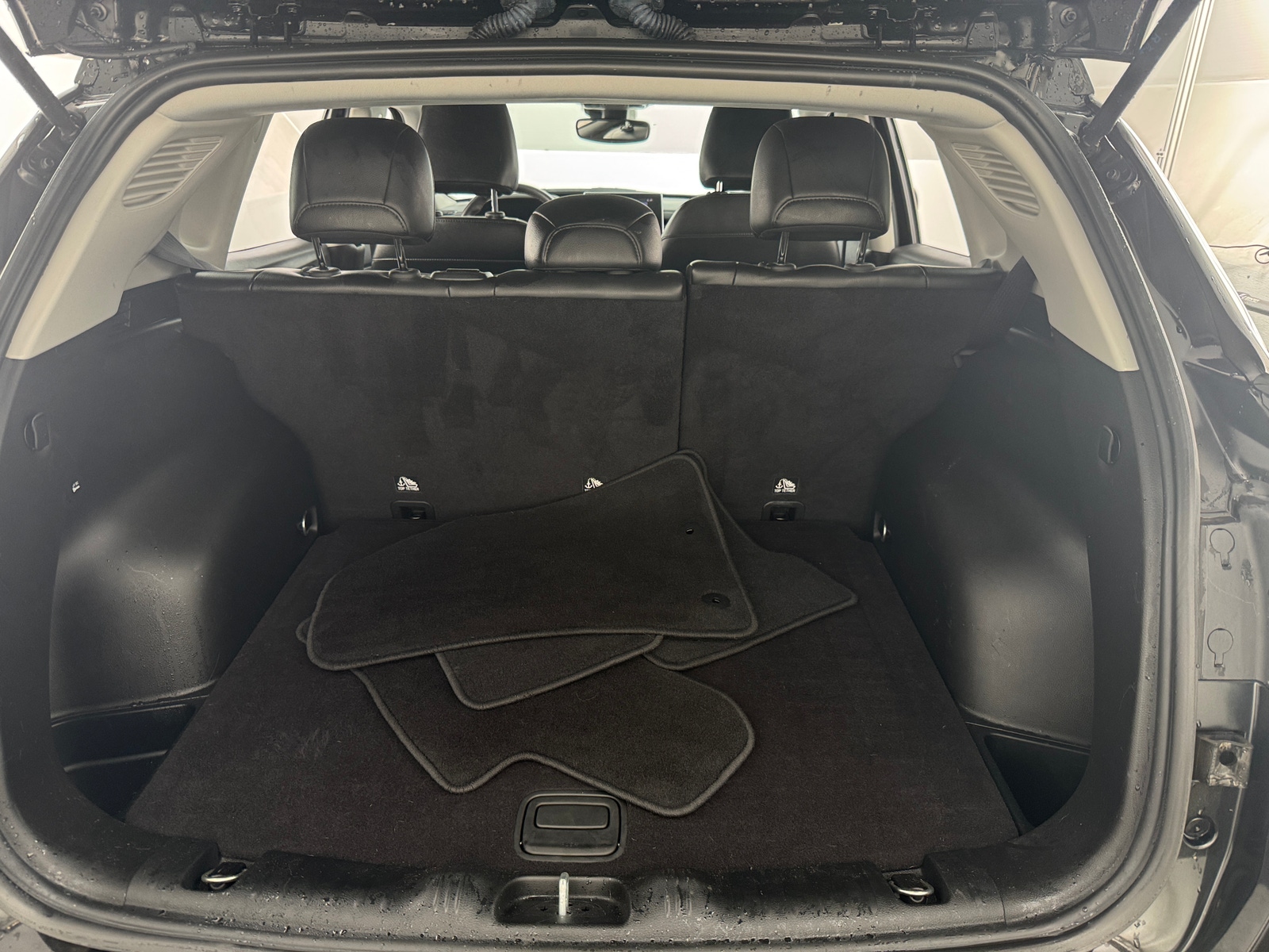 Thumbnail: 2022 Jeep Compass - 6