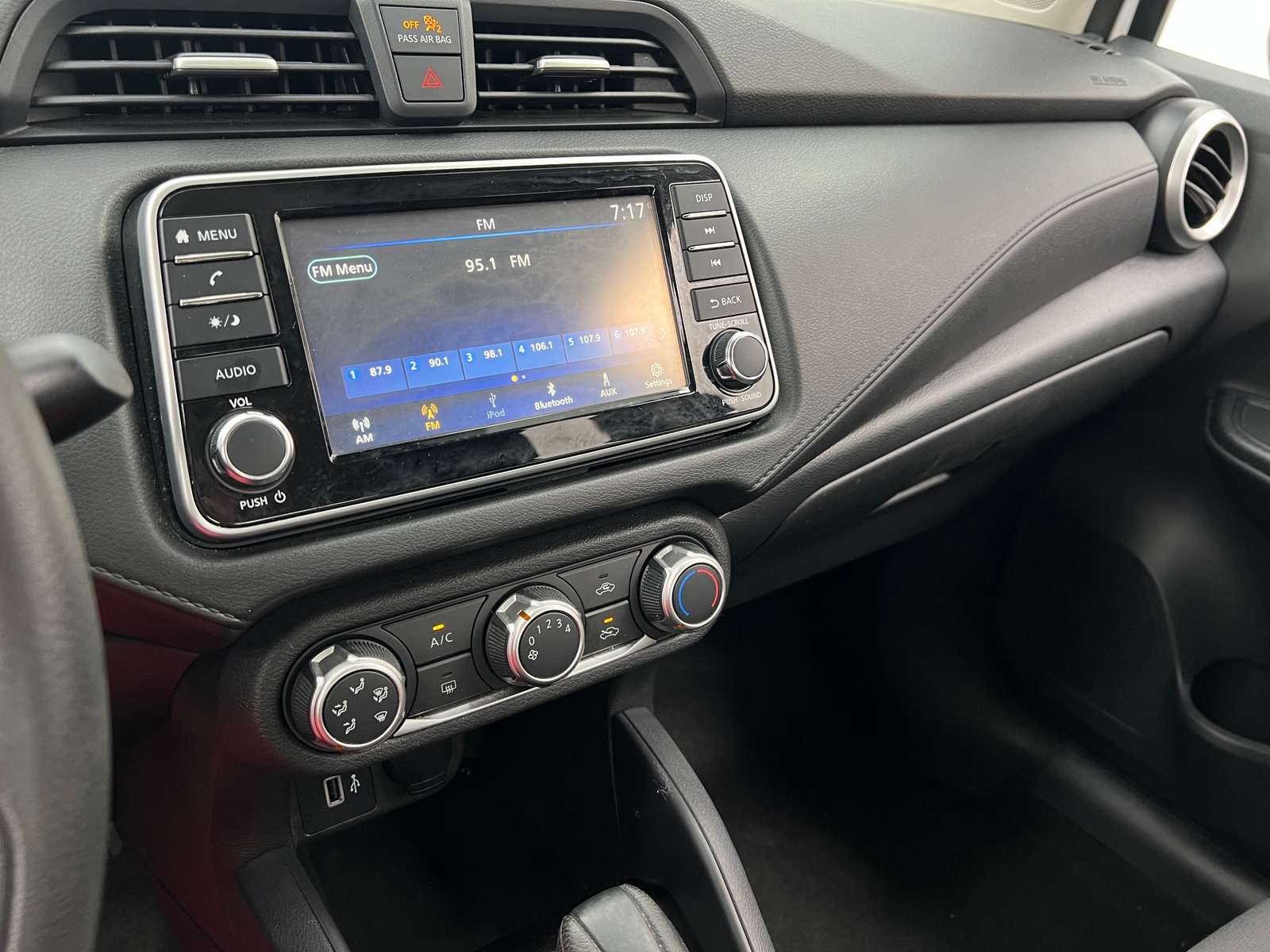 Thumbnail: 2020 Nissan Versa - 4