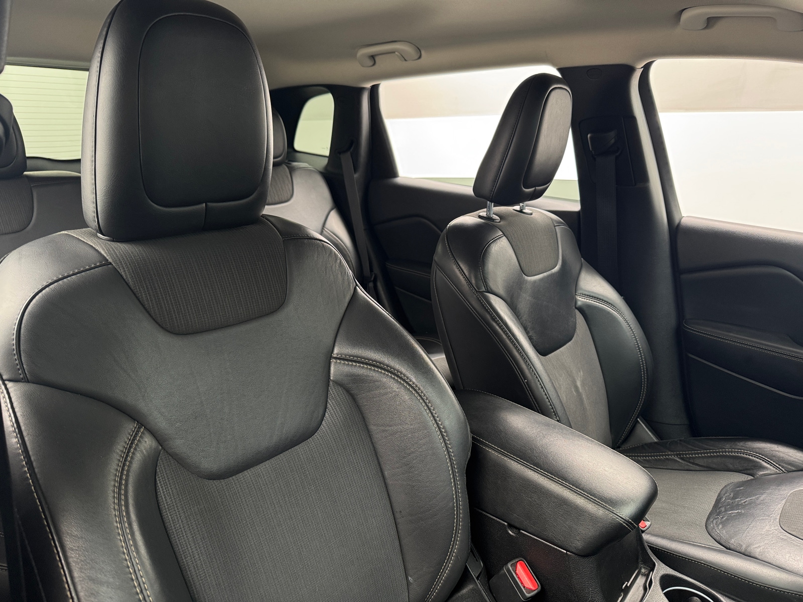 Thumbnail: 2018 Jeep Cherokee - 2