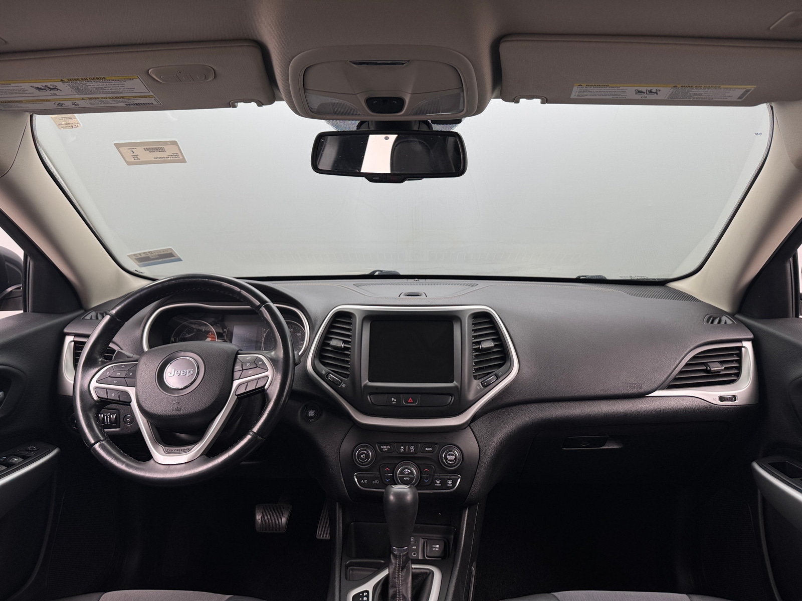 Thumbnail: 2018 Jeep Cherokee - 3