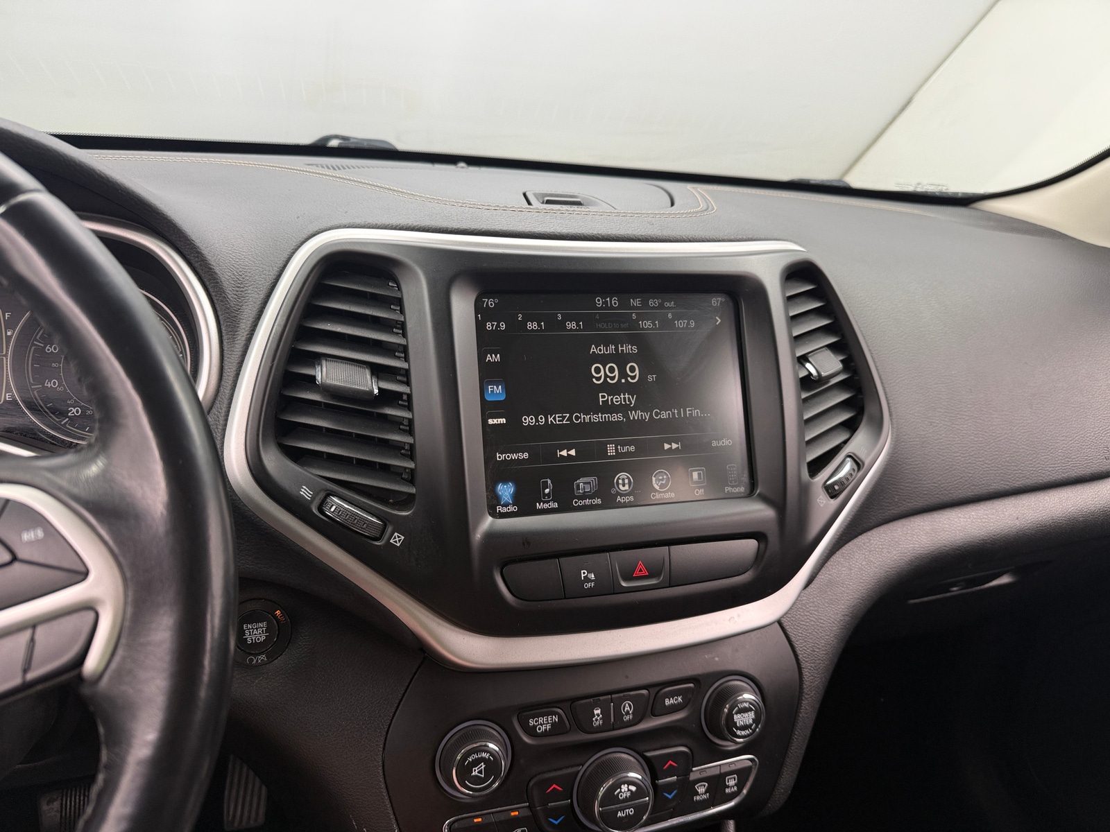 Thumbnail: 2018 Jeep Cherokee - 4