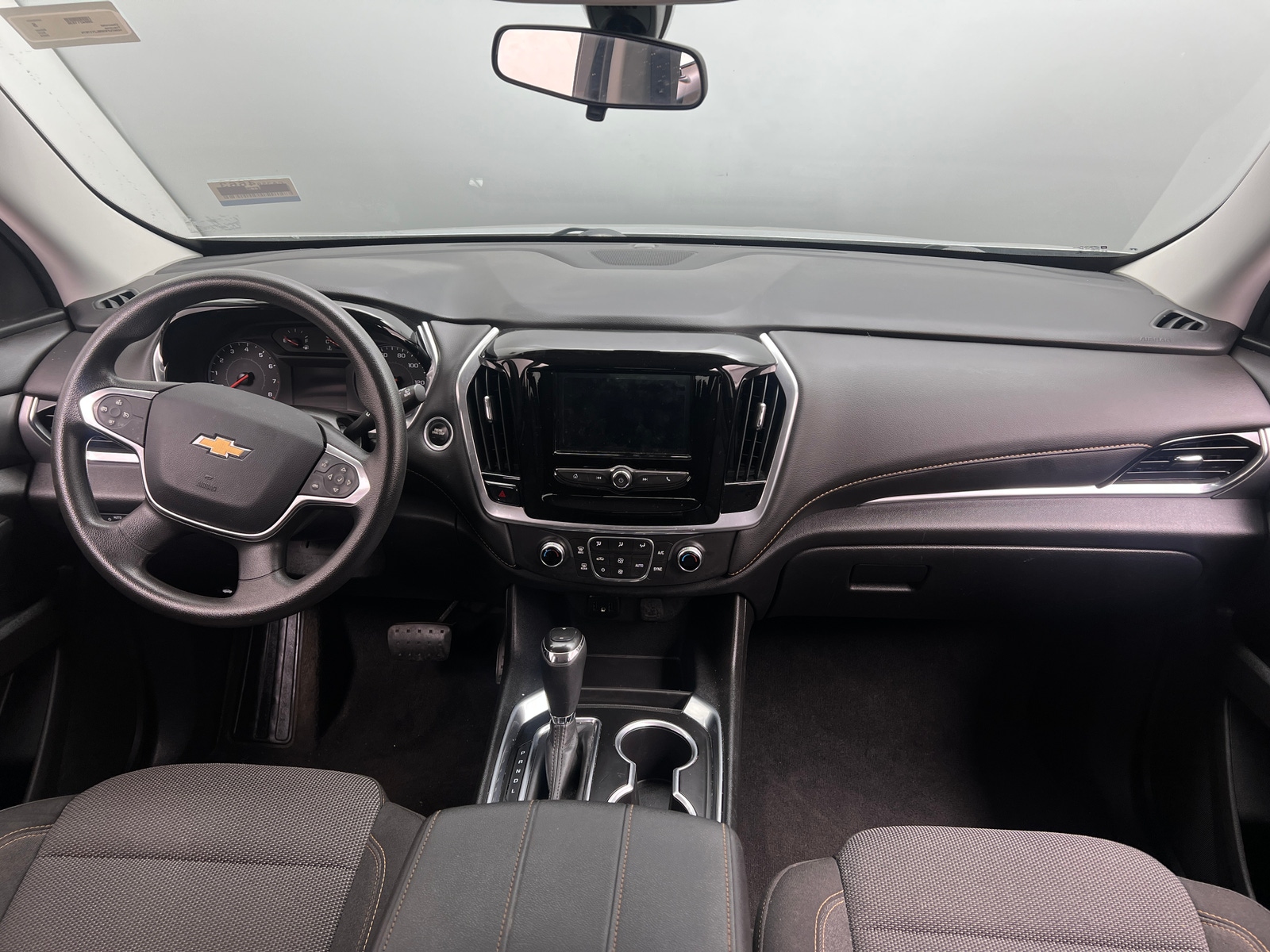 Thumbnail: 2020 Chevrolet Traverse - 3