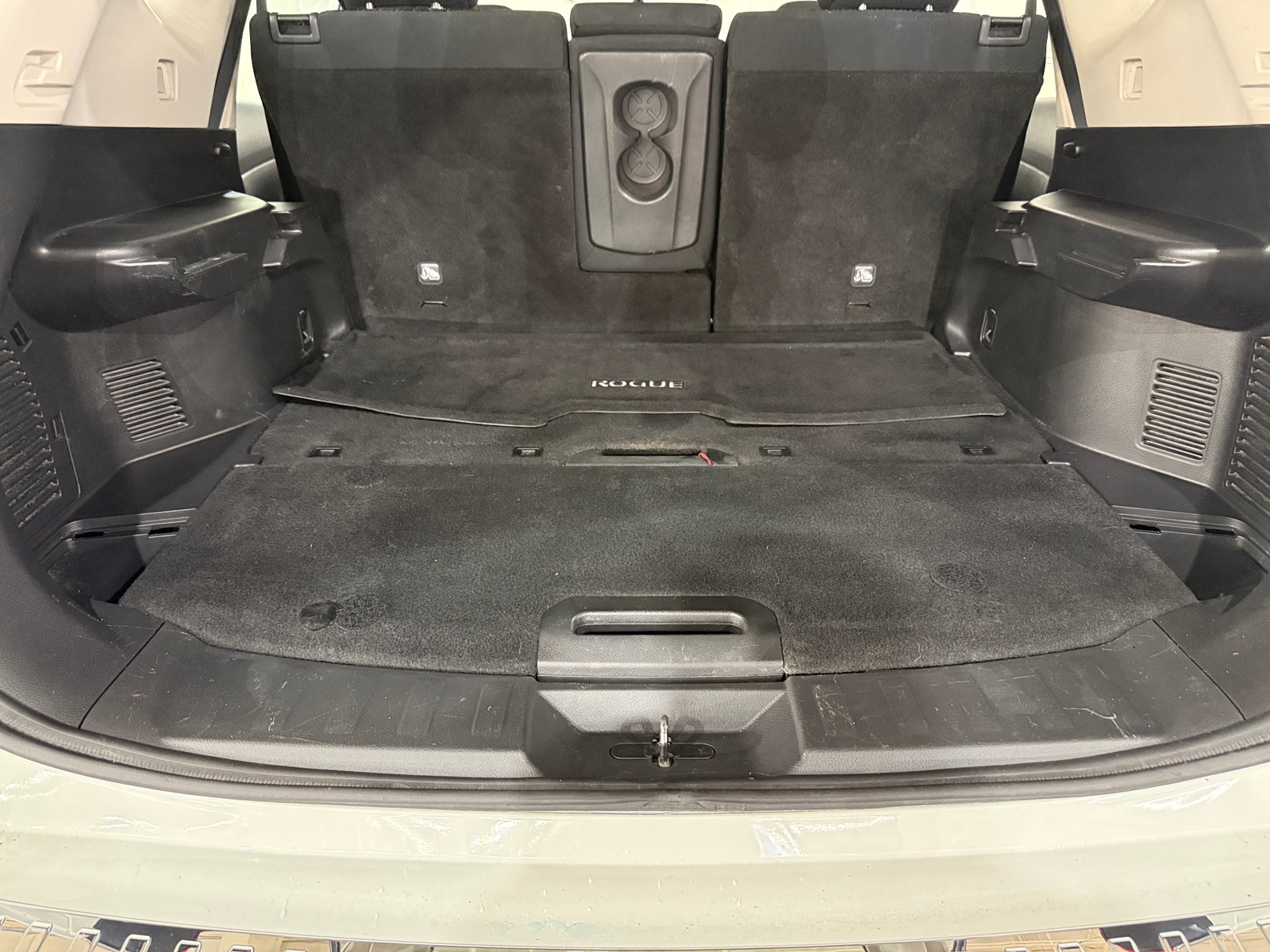 Thumbnail: 2017 Nissan Rogue - 7