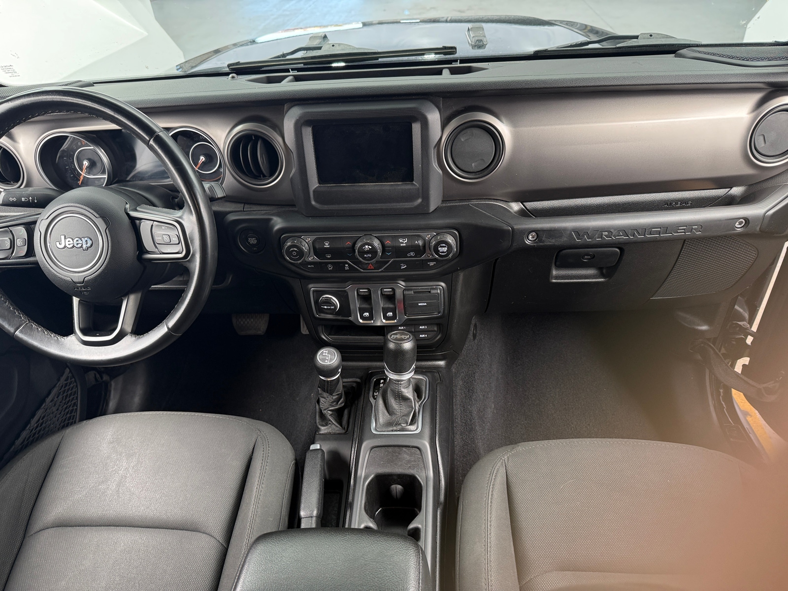 Thumbnail: 2020 Jeep Wrangler - 3