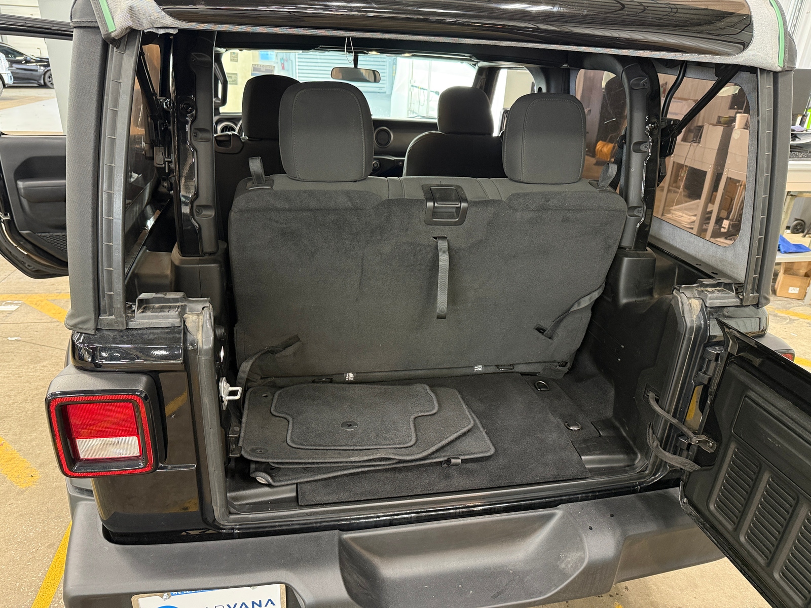 Thumbnail: 2020 Jeep Wrangler - 7