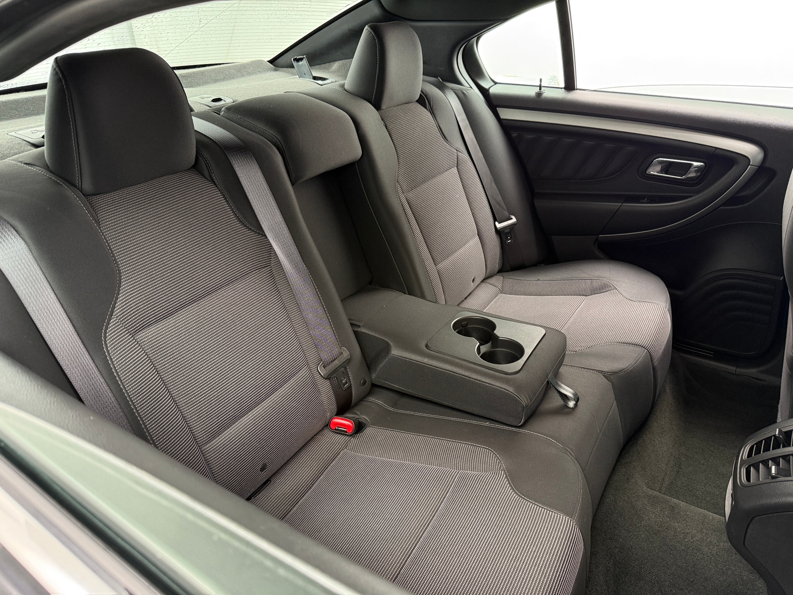 Thumbnail: 2017 Ford Taurus - 6