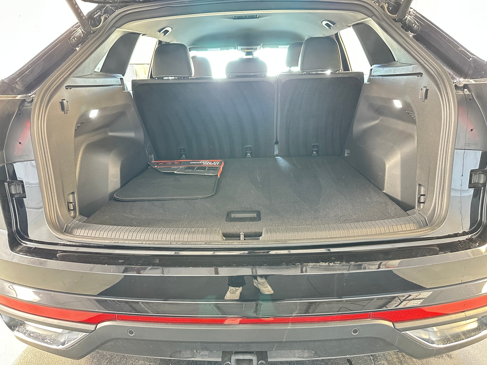 Thumbnail: 2025 Volkswagen Atlas - 6