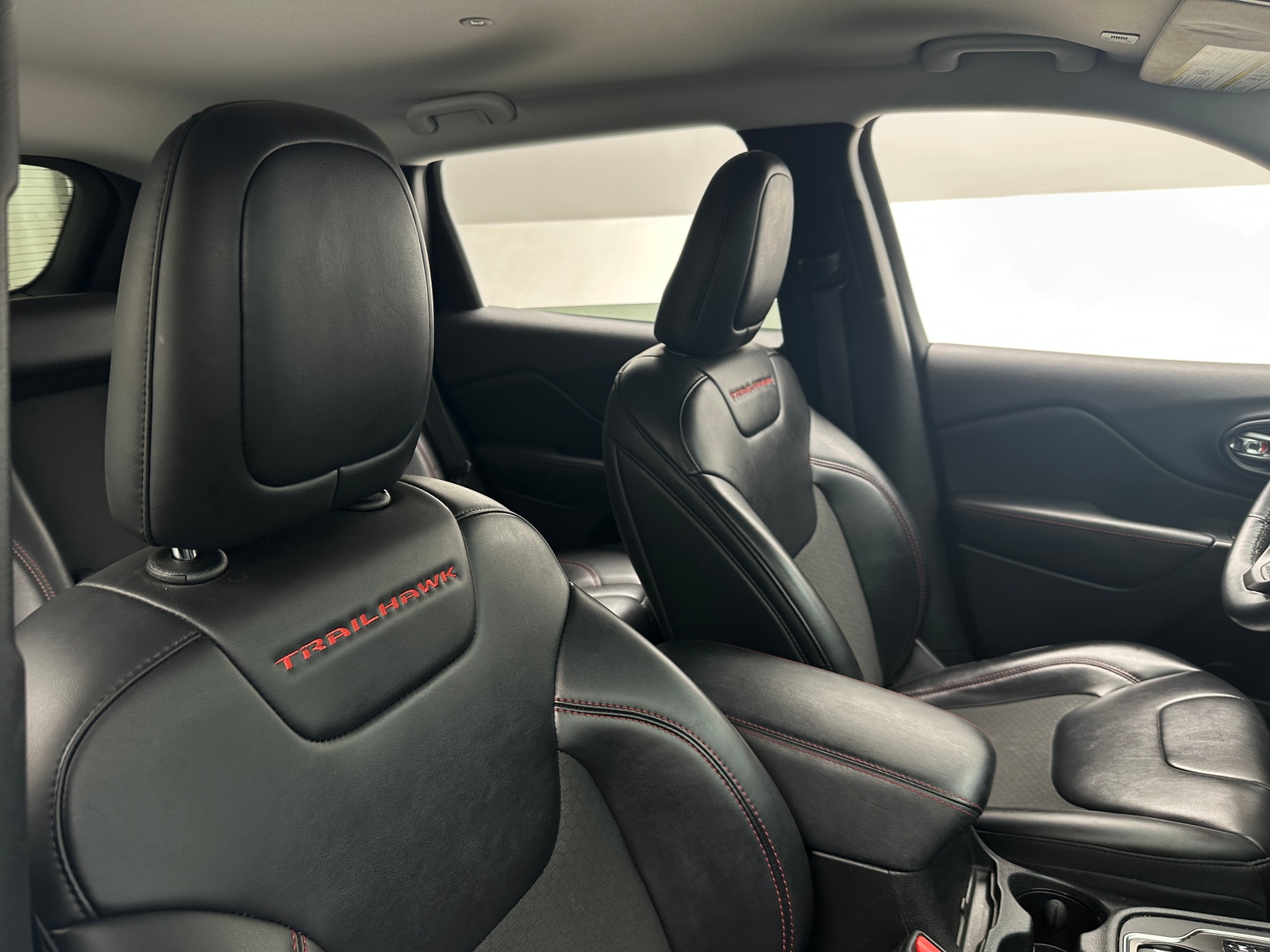 Thumbnail: 2019 Jeep Cherokee - 2