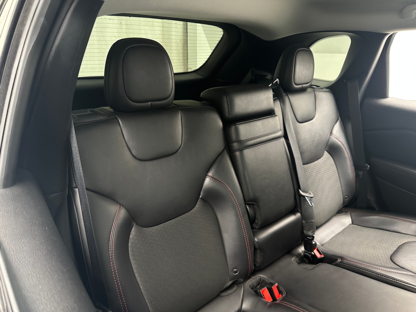 Thumbnail: 2019 Jeep Cherokee - 6