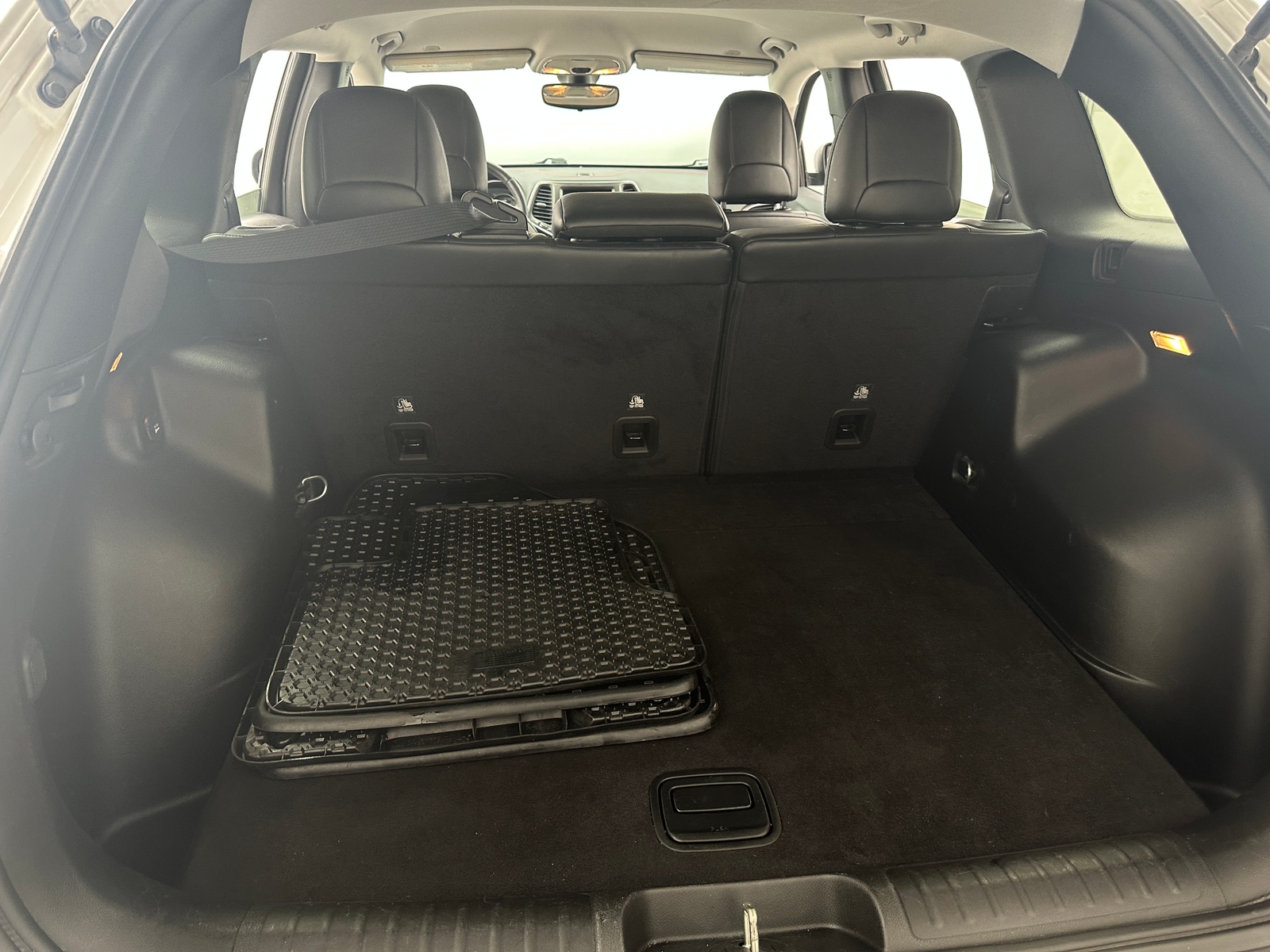 Thumbnail: 2019 Jeep Cherokee - 7