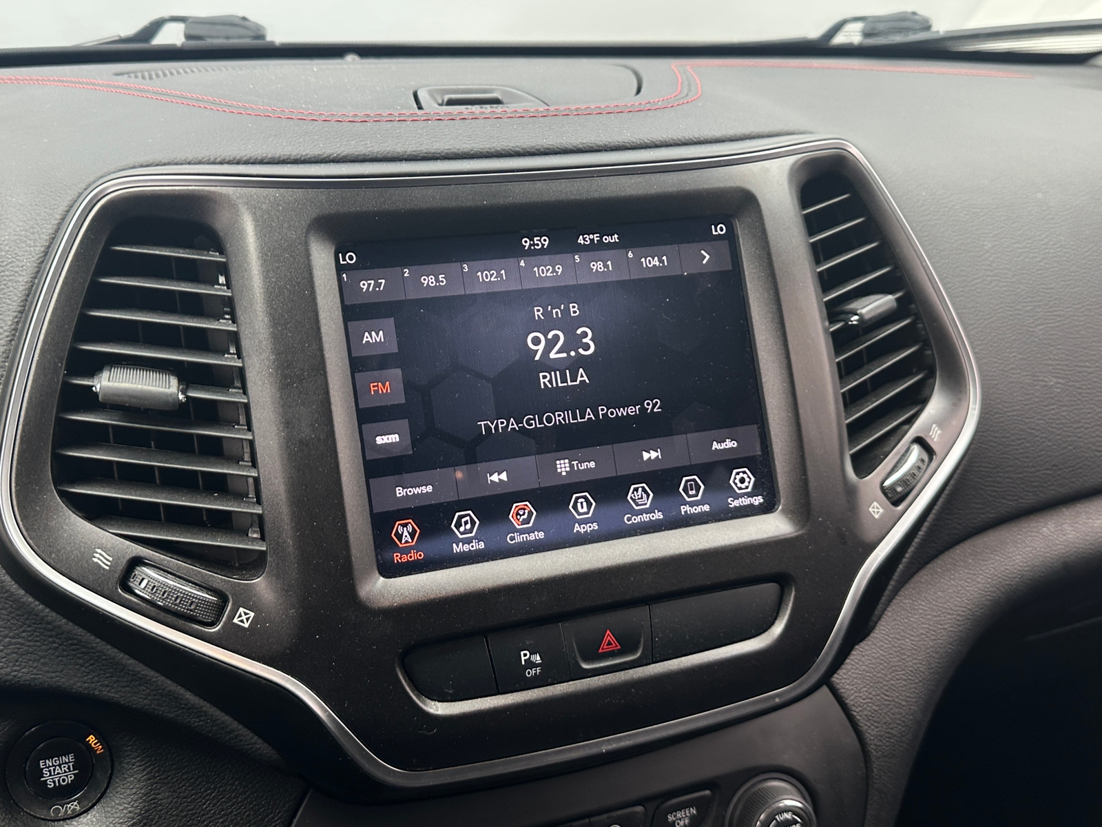 Thumbnail: 2019 Jeep Cherokee - 4