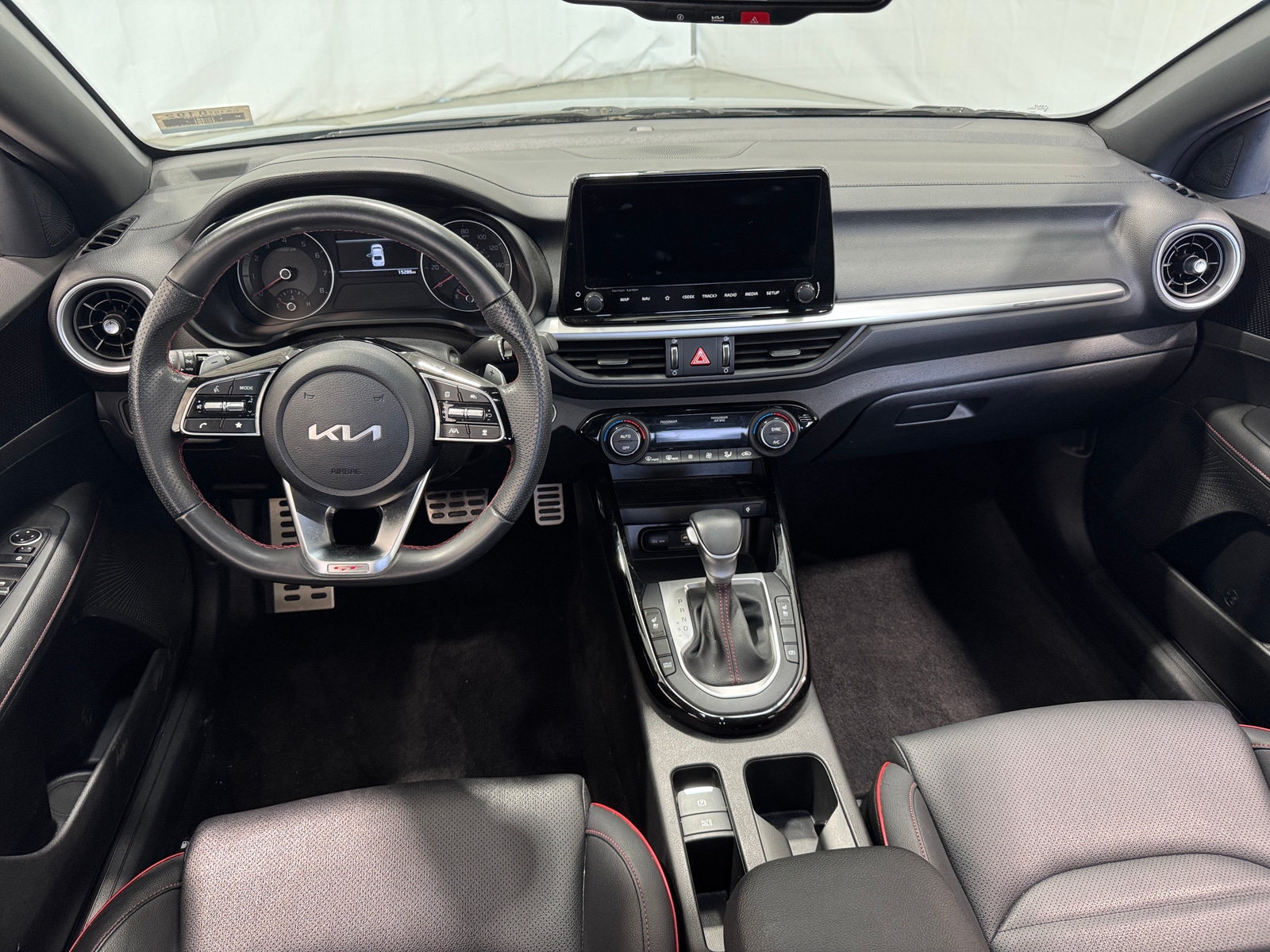 Thumbnail: 2023 Kia Forte - 3