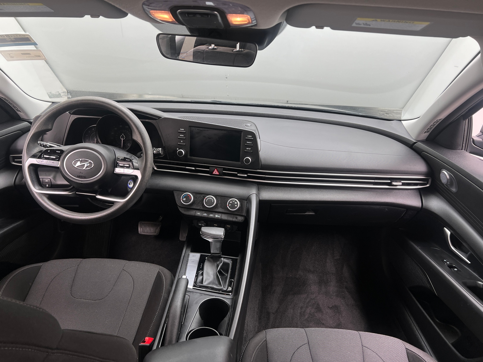 Thumbnail: 2023 Hyundai Elantra - 3