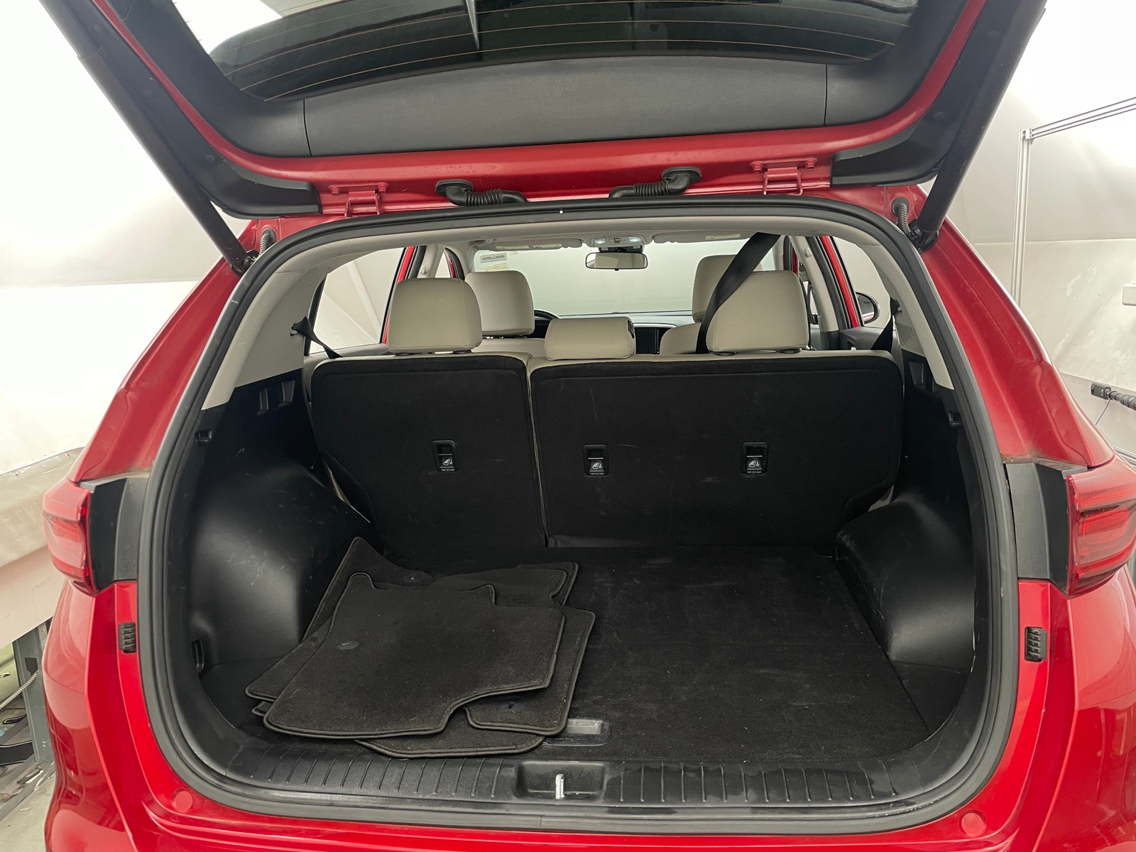 Thumbnail: 2022 Kia Sportage - 6