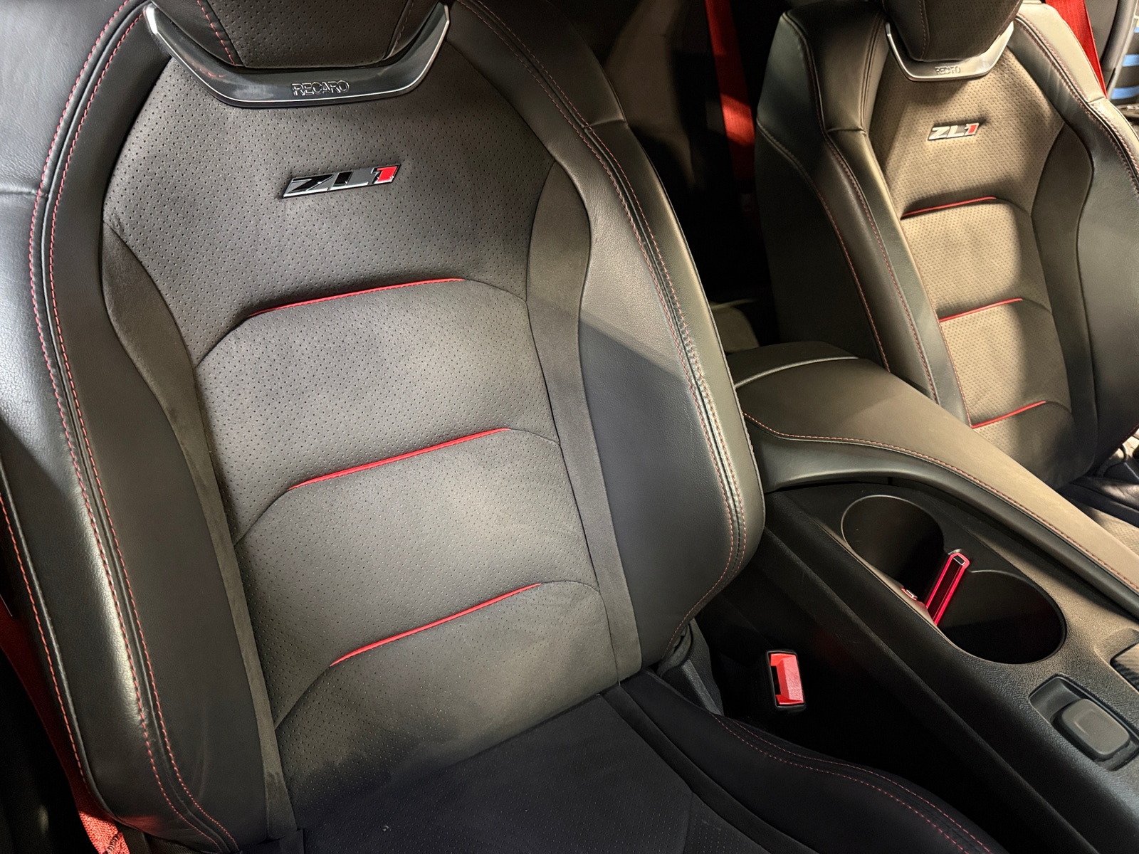 Thumbnail: 2018 Chevrolet Camaro - 2