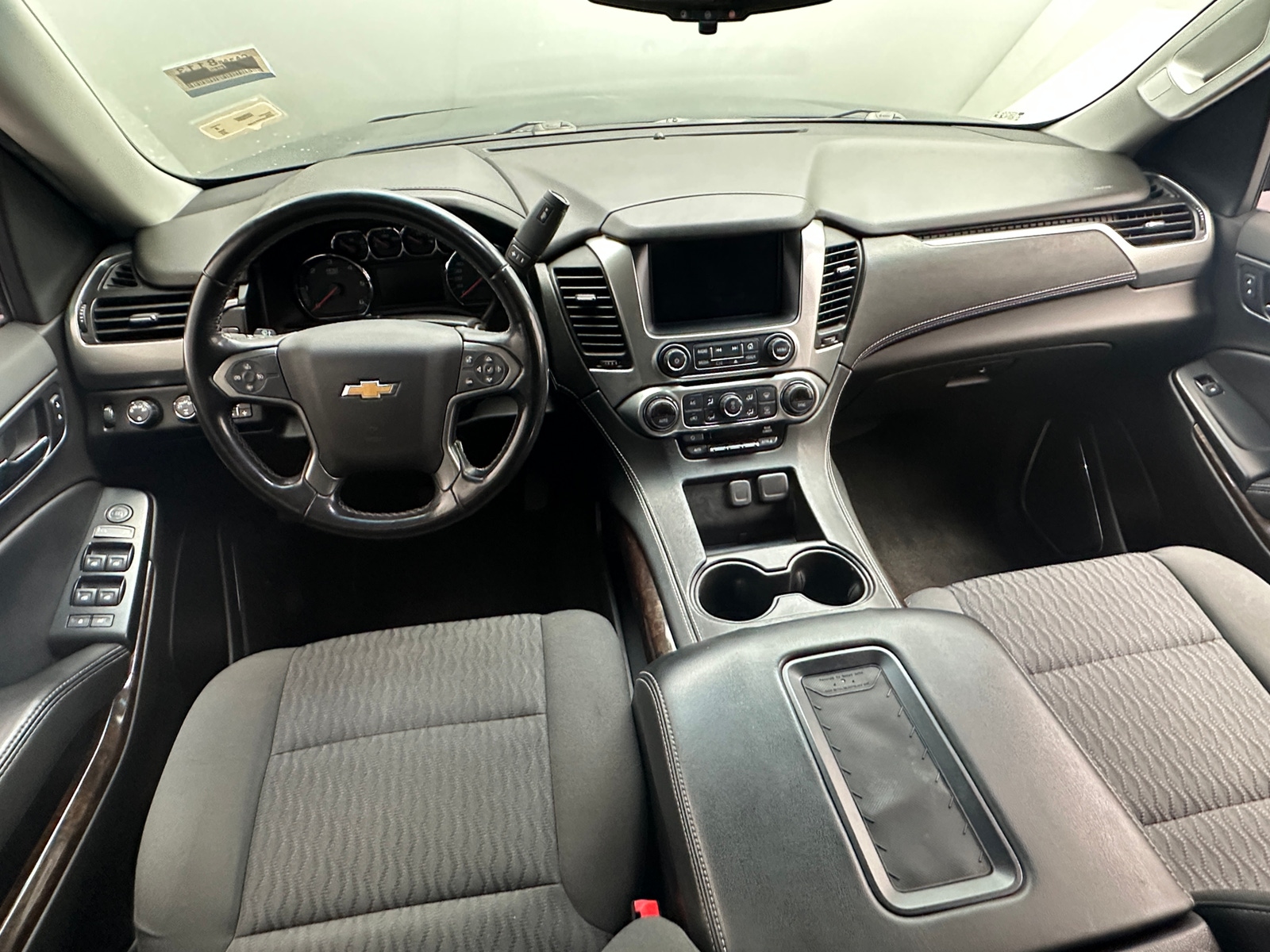 Thumbnail: 2019 Chevrolet Tahoe - 3