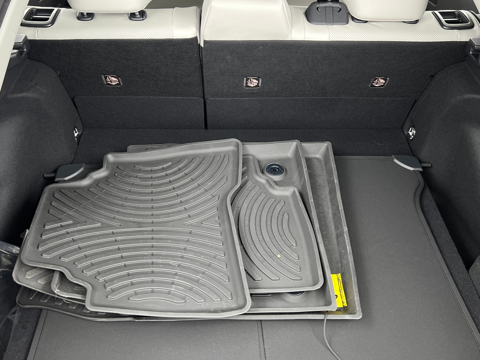 Thumbnail: 2023 Toyota Prius - 7